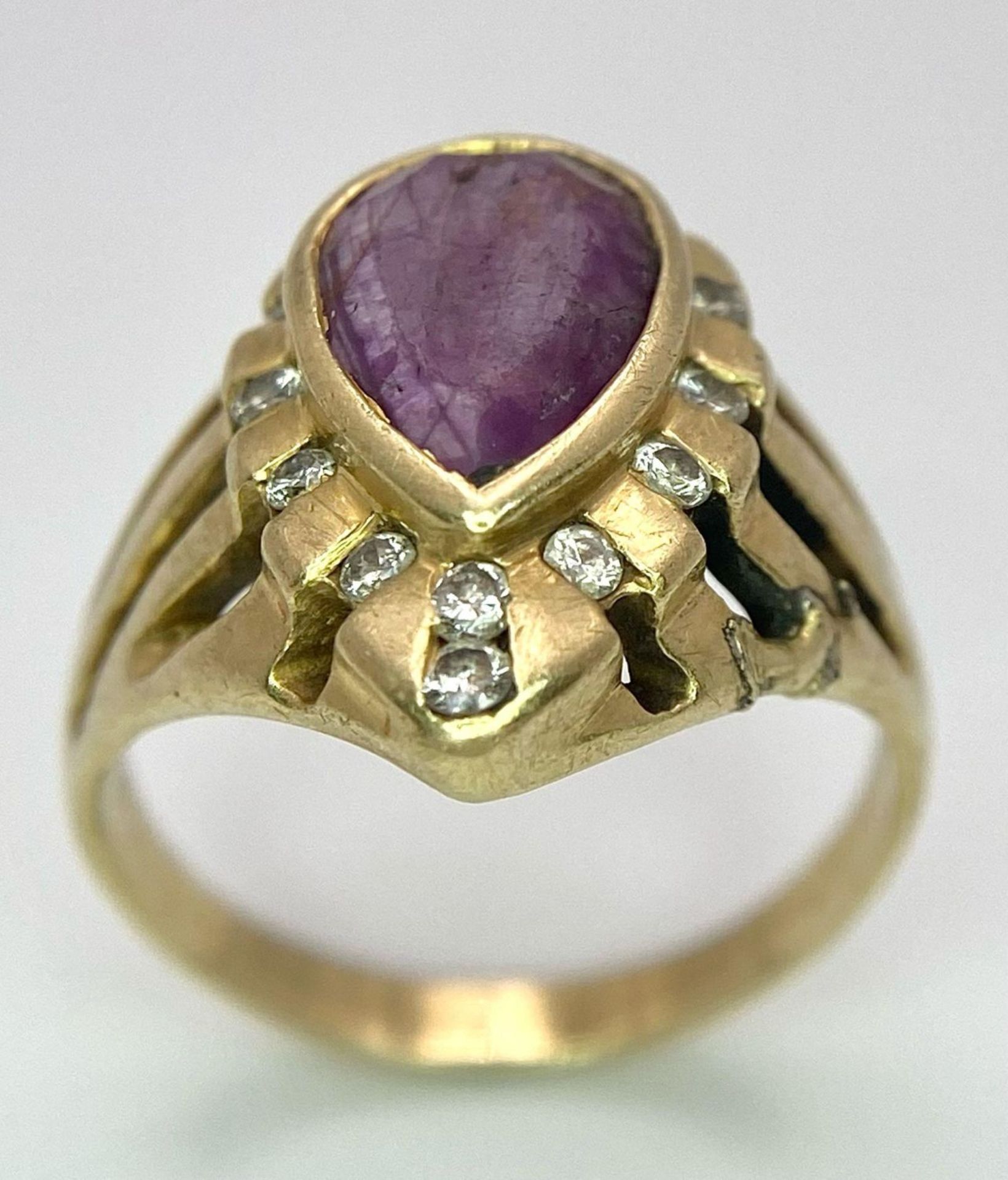 A Vintage 14K Yellow Gold Amethyst and Diamond Ring. Teardrop central amethyst with a diamond - Bild 13 aus 18