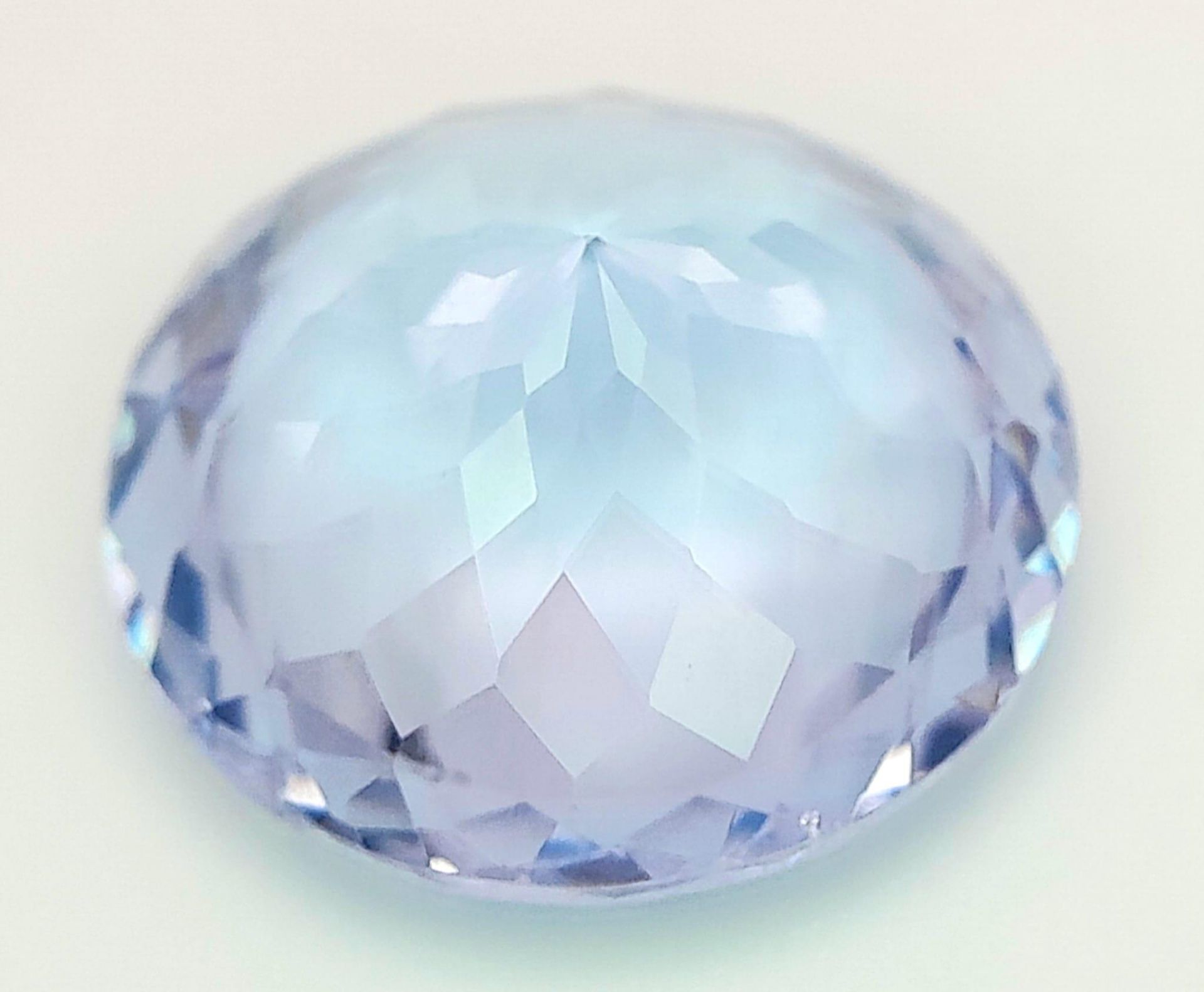 A 16ct Sumptuous Aqua Marine Coloured Gemstone. Round cut. No certificate so as found. - Image 2 of 5