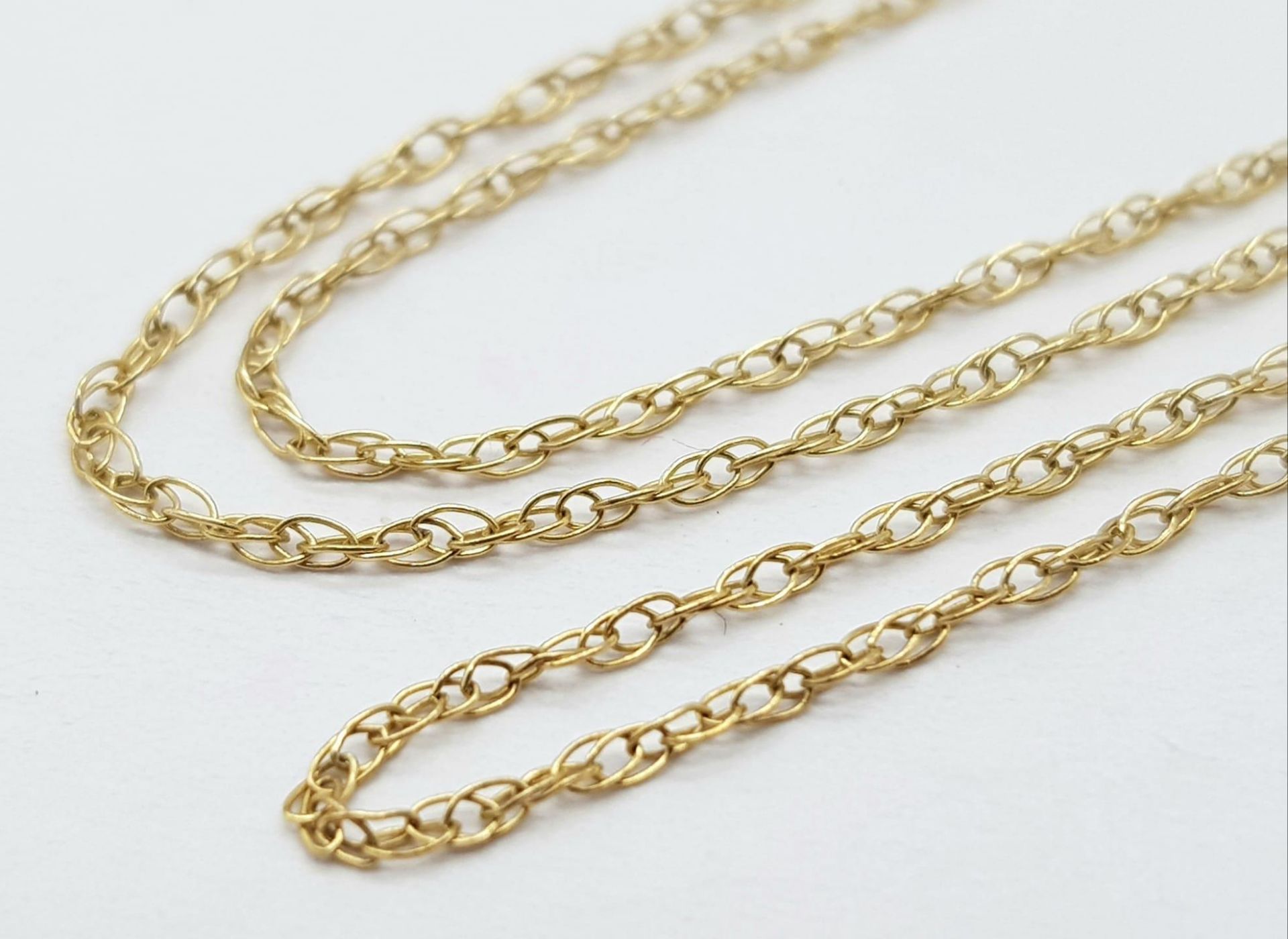 A 9K Yellow Gold Disappearing Necklace. 44cm. 0.8g - Bild 3 aus 5