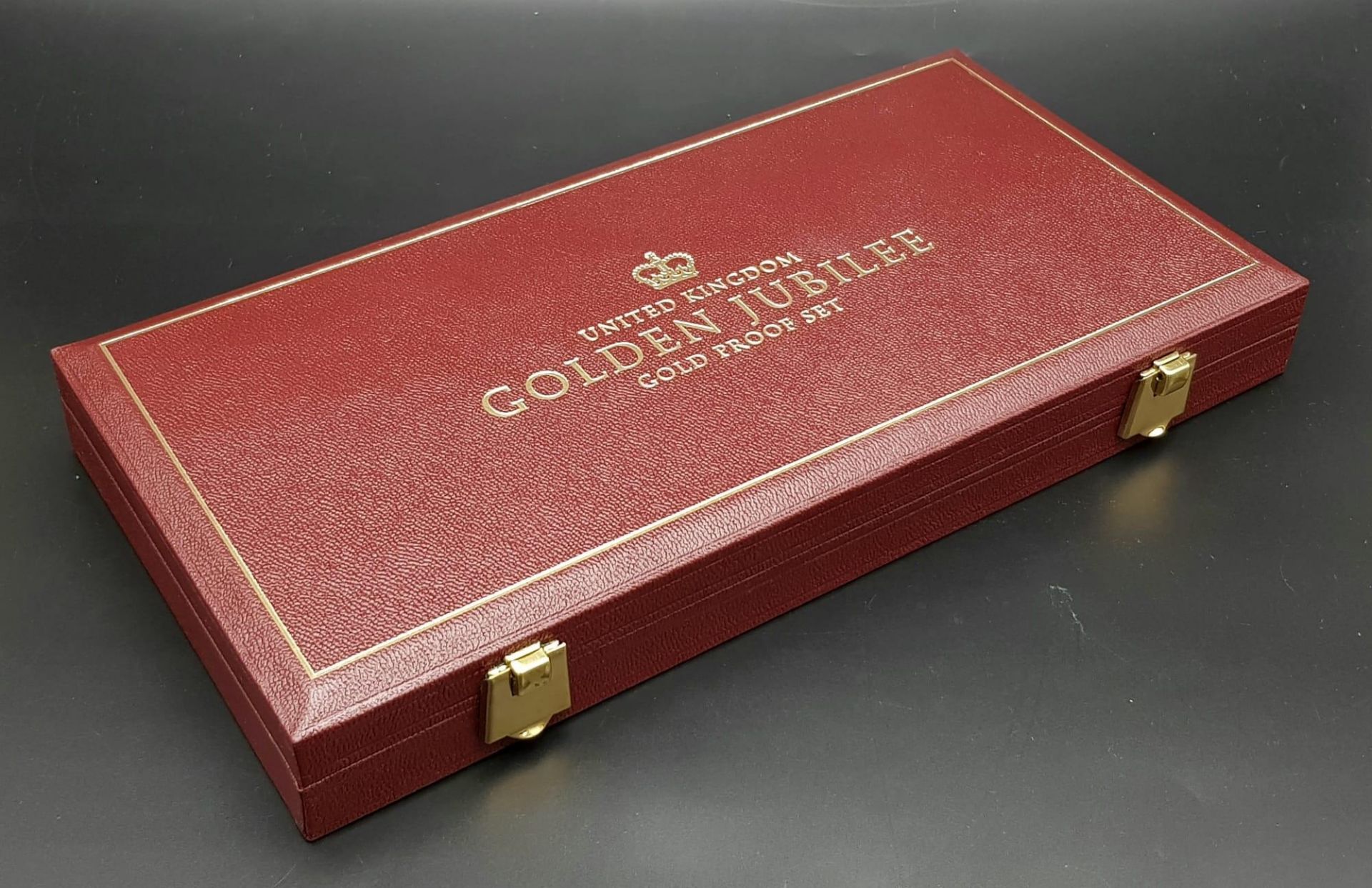 A Breathtaking Limited Edition 2002 Golden Jubilee 22K Gold Proof Coin Set. This set contains a - Bild 21 aus 21