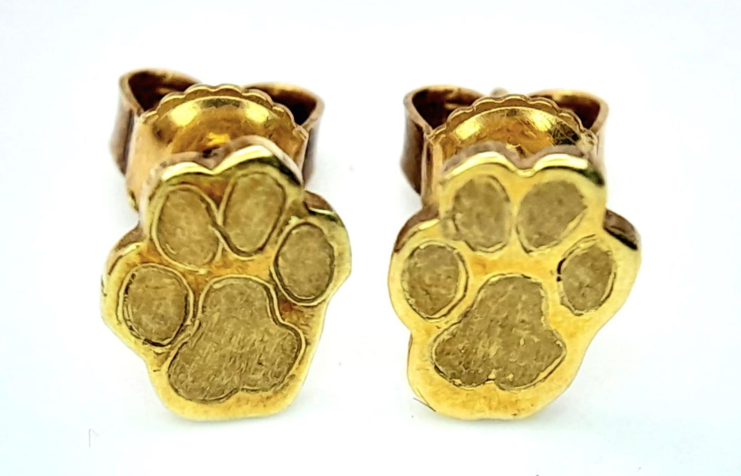 PAIR OF 14K YELLOW GOLD PAW PRINT STUD EARRINGS 1.3G - Image 3 of 10