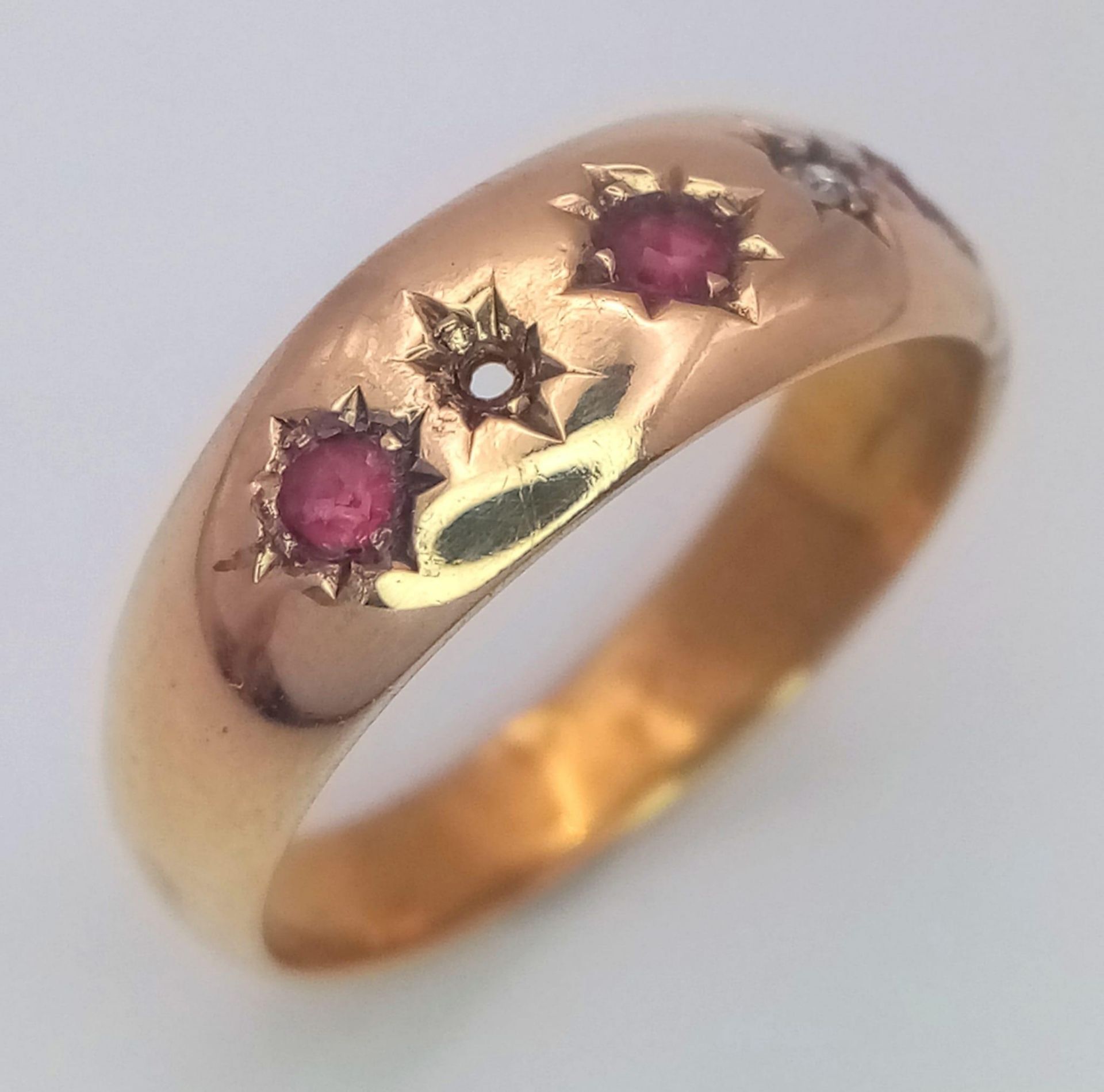 A VINTAGE 18K YELLOW GOLD DIAMOND & RUBY 5 STONE RING (one stone missing). 2.3G. SIZE N. - Image 2 of 4