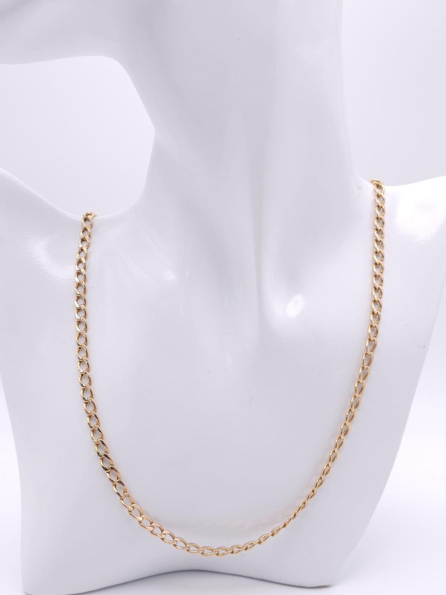 A 9K Yellow Gold Flat Curb Link Chain. 53cm length. 5.5g weight. - Image 5 of 5