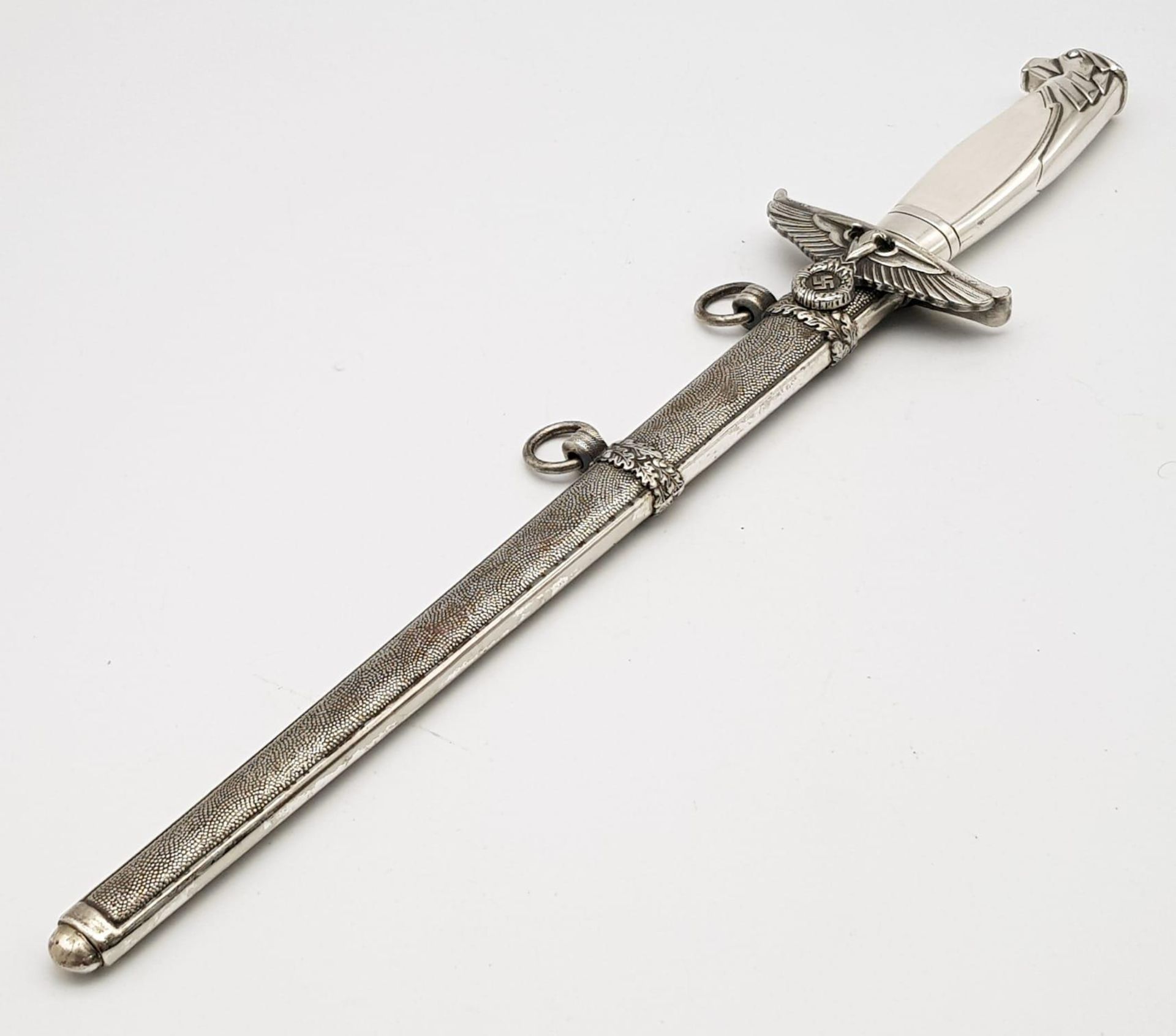 A WW2 German Diplomats Dagger - these stylish daggers had fake mother of pearl handles. This is a - Image 6 of 7