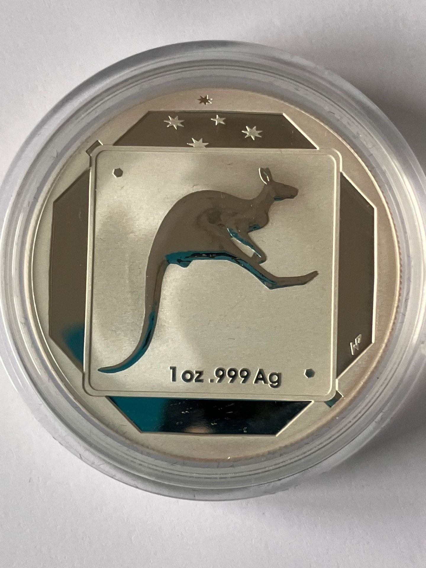 2013 SILVER AUSTRALIAN KANGAROO COIN. A limited edition PURE SILVER DOLLAR COIN struck by the - Image 8 of 9
