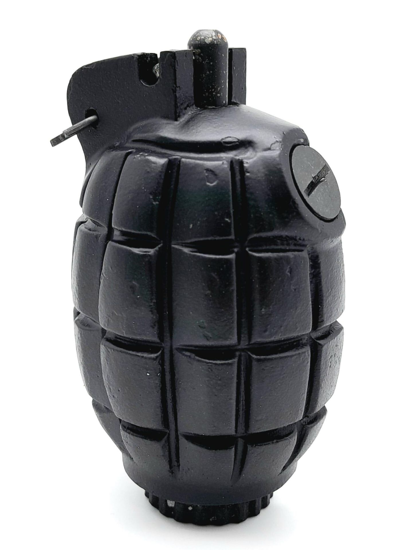 INERT WW2 British Cutaway No 36 Mills Grenade. UK Mainland Sales Only. - Image 2 of 5