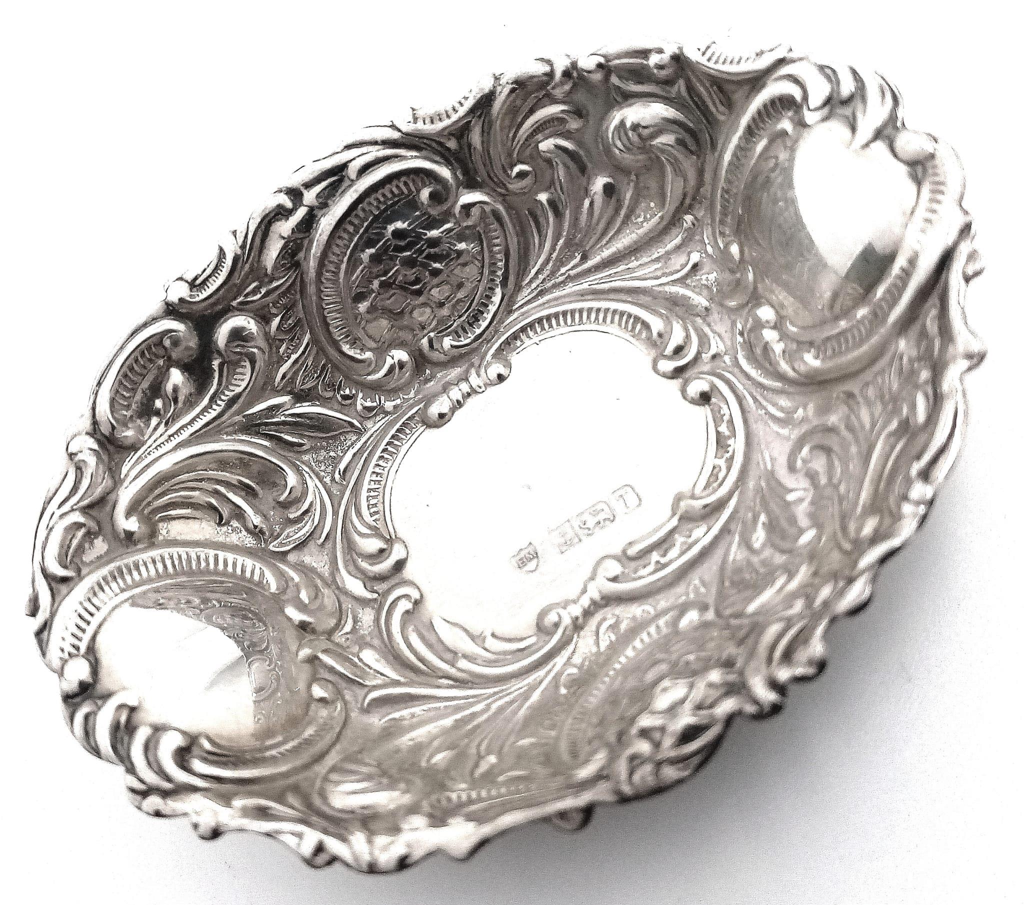 A Vintage Ornate Sterling Silver Small Dish - Birmingham hallmarks. 6.5cm. 14g