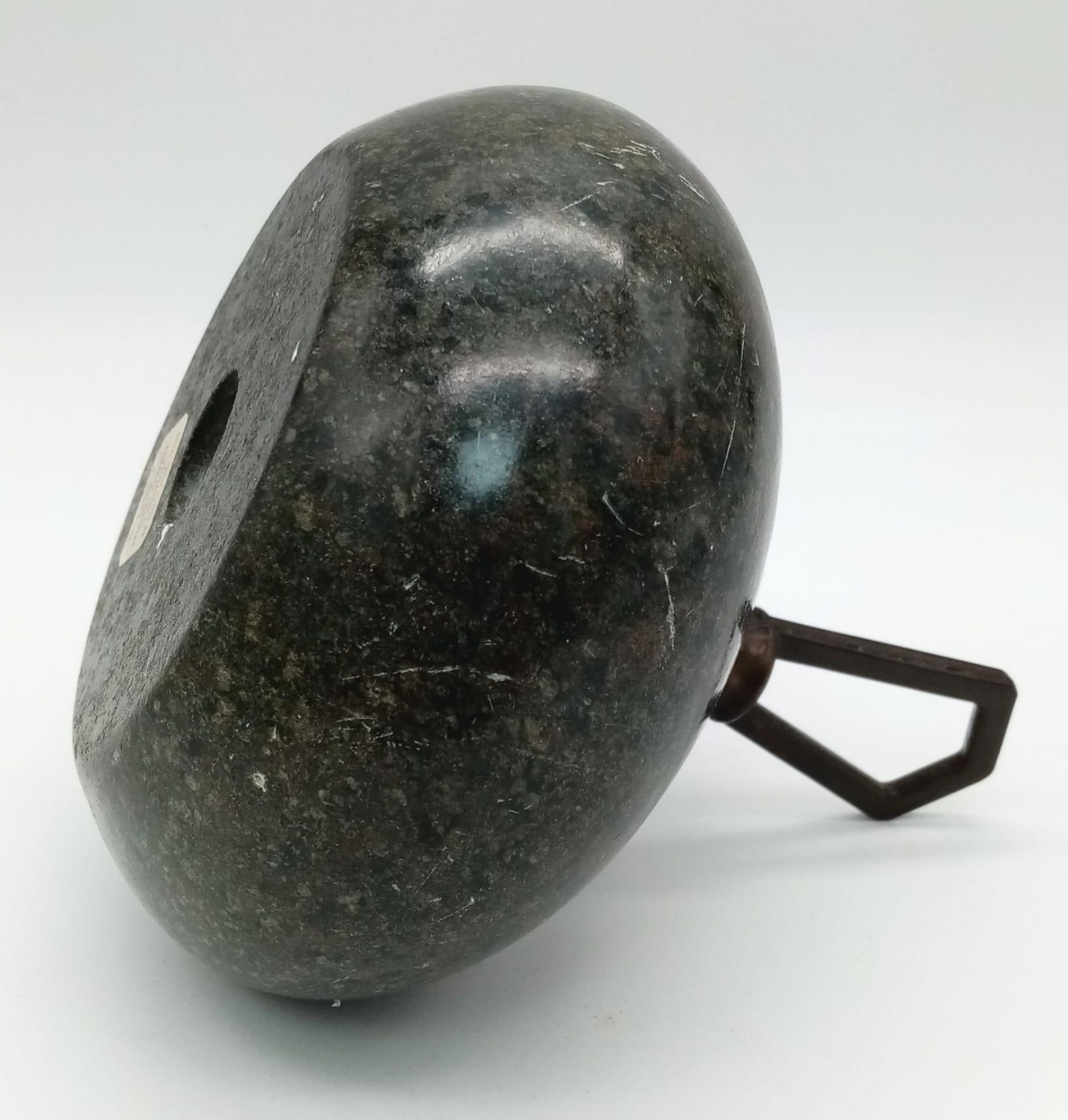 A Vintage Granite Small Curling Stone! The perfect paperweight. 14cm x 16cm. Made by Nigel Owen. - Image 3 of 4