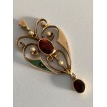 Vintage 9 carat GOLD EDWARDIAN STYLE PENDANT. Set with GARNETS and SEED PEARLS. 3.1 grams. 3.75 cm