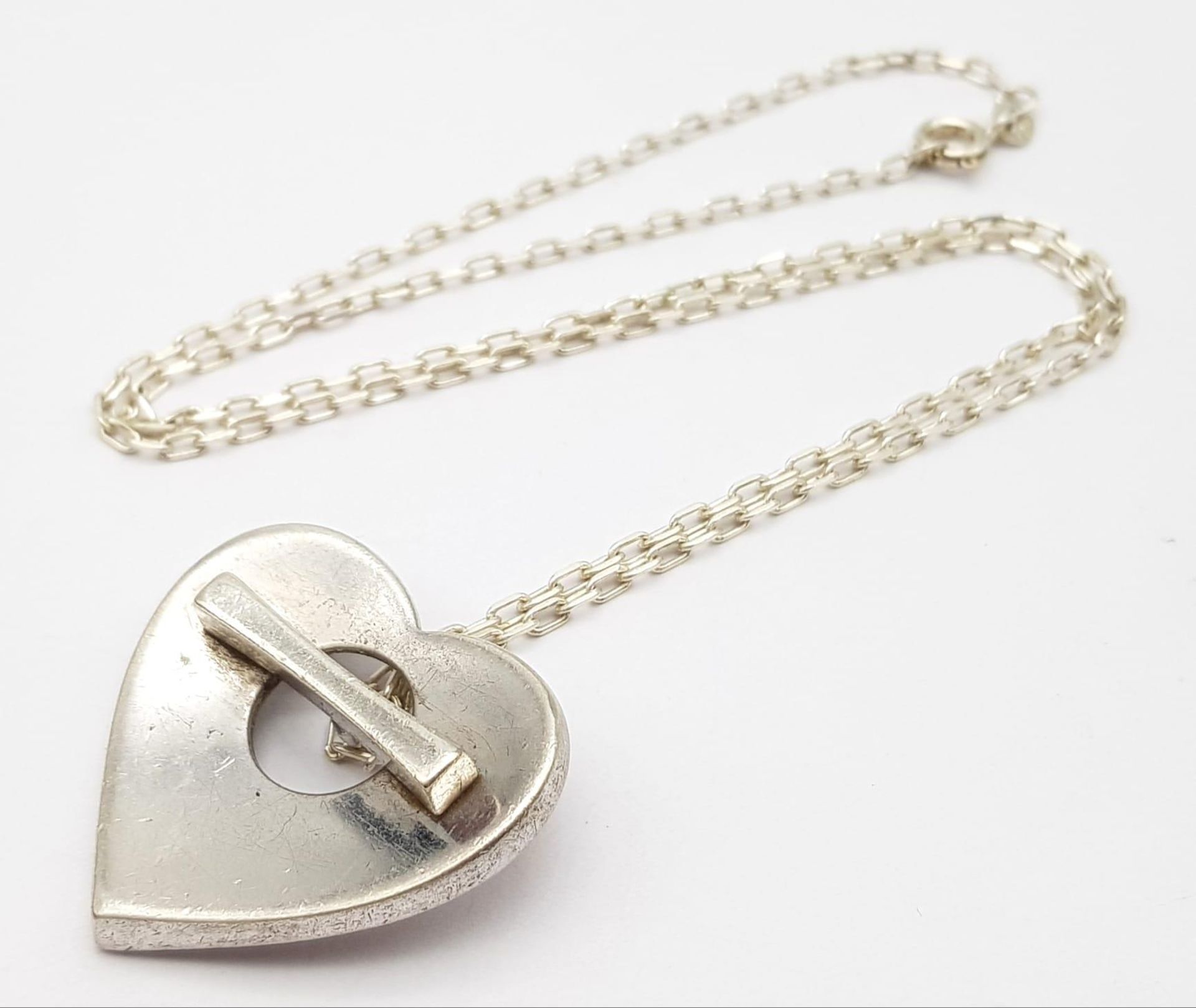 A Vintage Kenzo Heart Pendant Necklace. 50cm Length 950 Silver Chain. Pendant Measures 3.5cm Wide. - Image 2 of 11