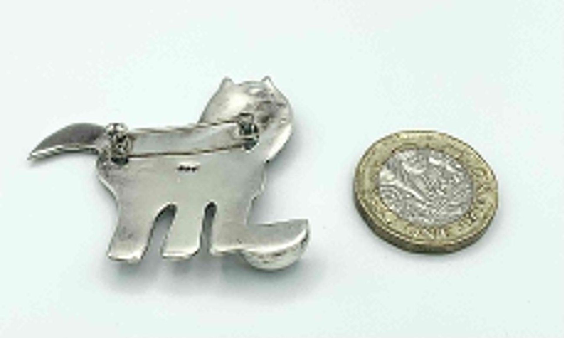 A 925 silver cat brooch. Total weight 14.95G. 5 X 5.7 cm. - Image 4 of 5