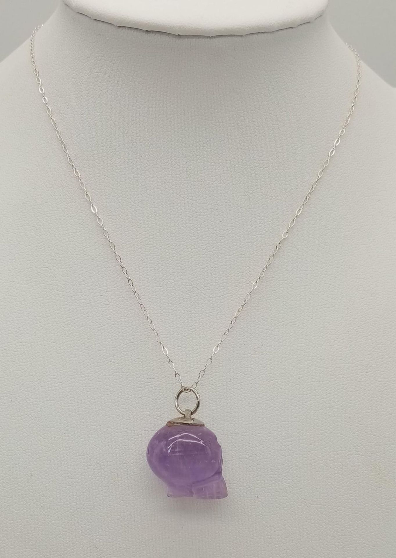 A Sterling Silver Carved Amethyst Skull Pendant Necklace. 42cm Length. Pendant Measures 2cm - Bild 3 aus 10