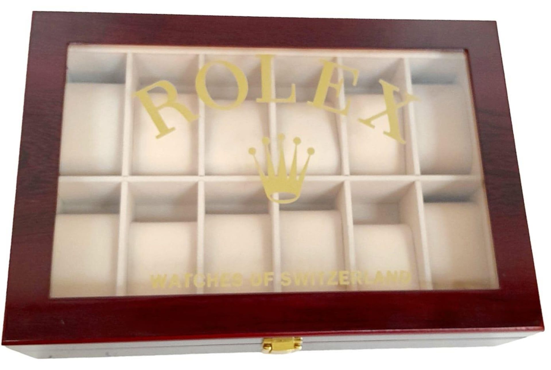 An Unused 12 Watch Display Case. 31.5x21.5x8.5cm. Rich Piano Finish Cherry Wood. - Image 7 of 8