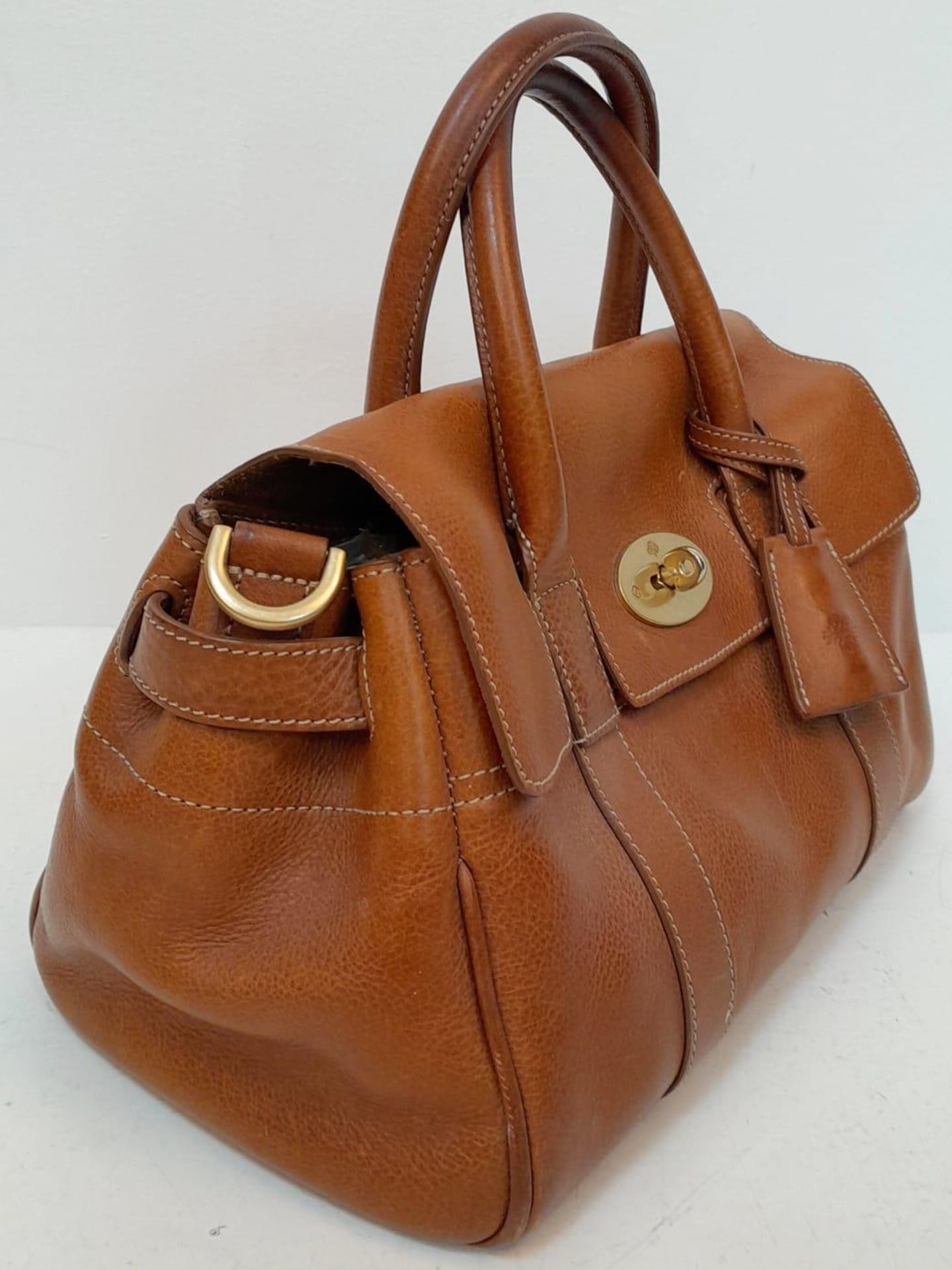 A Mulberry Small Bayswater Satchel. Oak coloured textured exterior with gold tone hardware. - Image 2 of 9