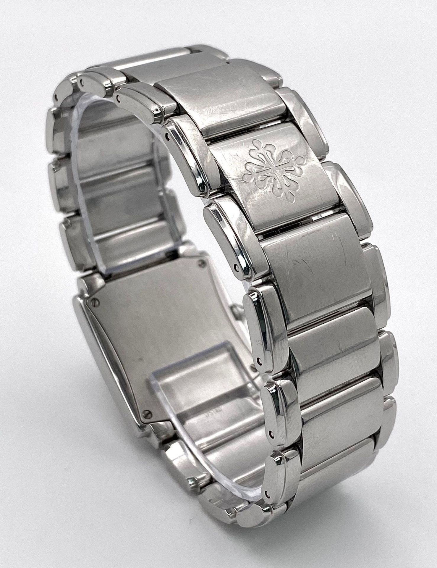 A Stunning Patek Philippe Diamond Twenty - 4 Ladies Watch. Stainless steel bracelet and case - 25 - Bild 5 aus 8