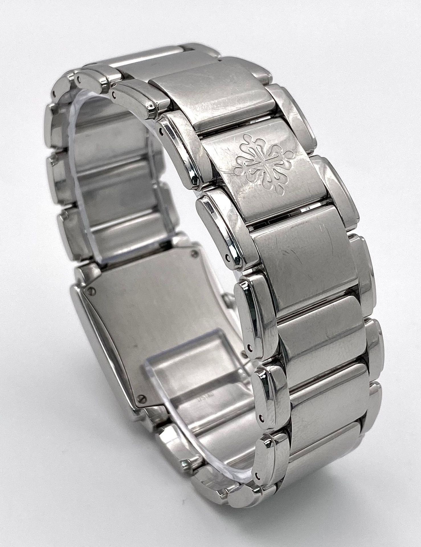 A Stunning Patek Philippe Diamond Twenty - 4 Ladies Watch. Stainless steel bracelet and case - 25 - Image 5 of 8