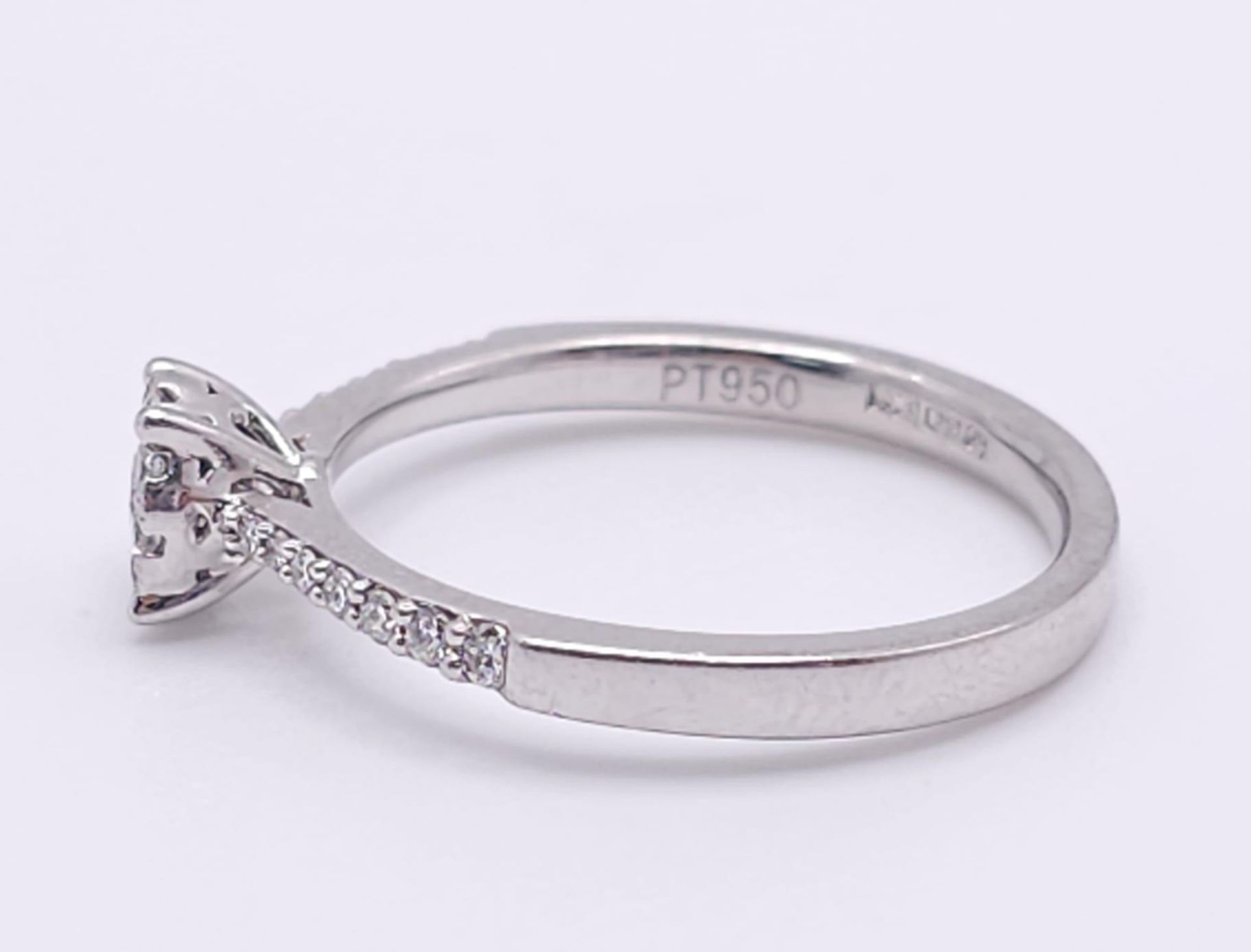 A PLATINUM DIAMOND RING, APPROX 0.35CT DIAMONDS, WEIGHT 4.1G SIZE N - Image 8 of 12