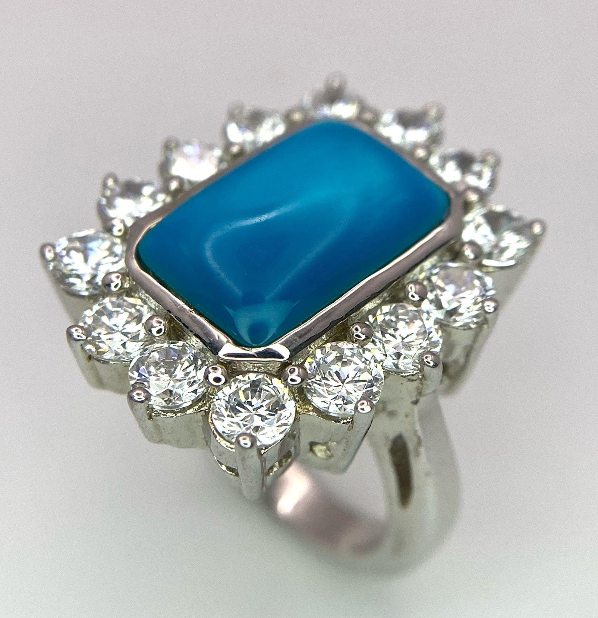 A Sterling Silver Stone Set Cocktail Ring. Size N, 13g total weight. Ref: 8306 - Image 3 of 6