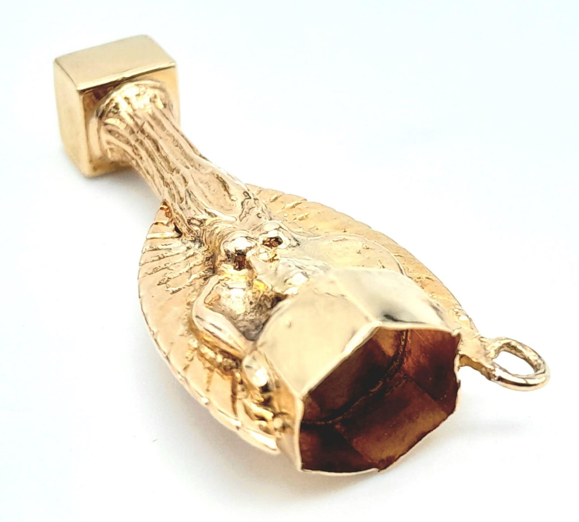 A 9K Yellow Gold World Cup Charm/Pendant, Old Jules Rimet Trophy. 3.5cm length, 5.7g weight. Ref: SC - Image 3 of 6