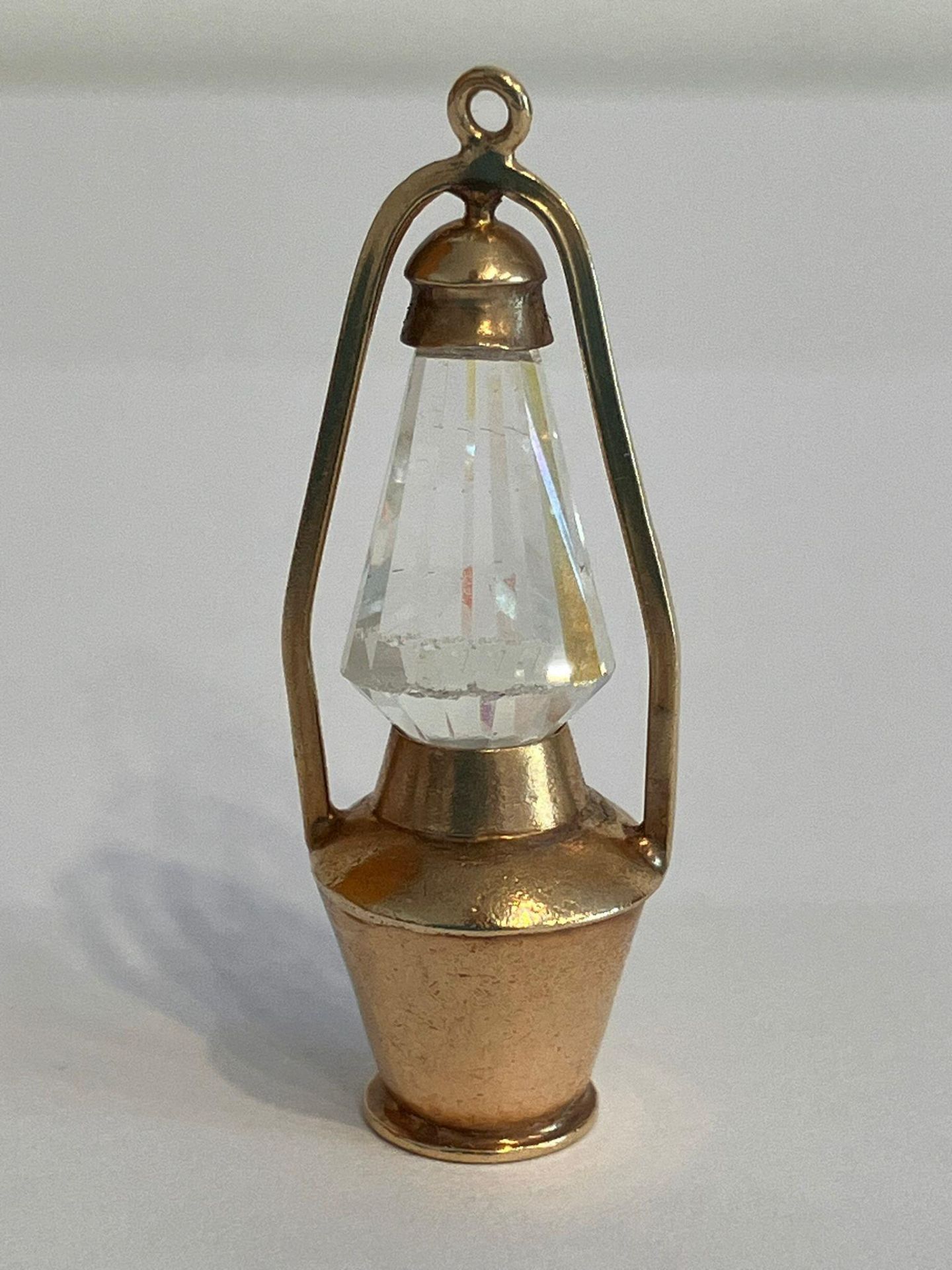 Vintage 9 carat GOLD OIL LAMP CHARM/PENDANT. Full UK hallmark. 3.7 grams. 3.5 cm.