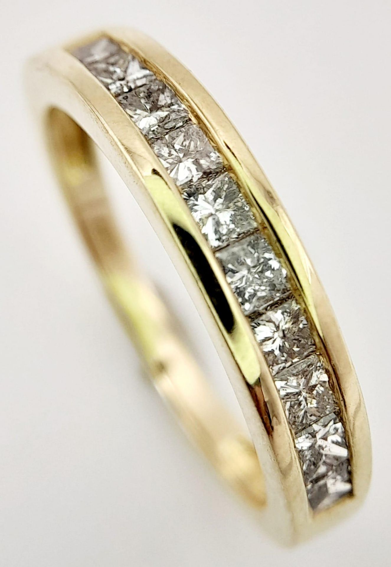 A 9K Yellow Gold Diamond Set Half Eternity Ring. 0.40ctw, Size N, 2.5g total weight. Ref: 8419 - Image 3 of 7