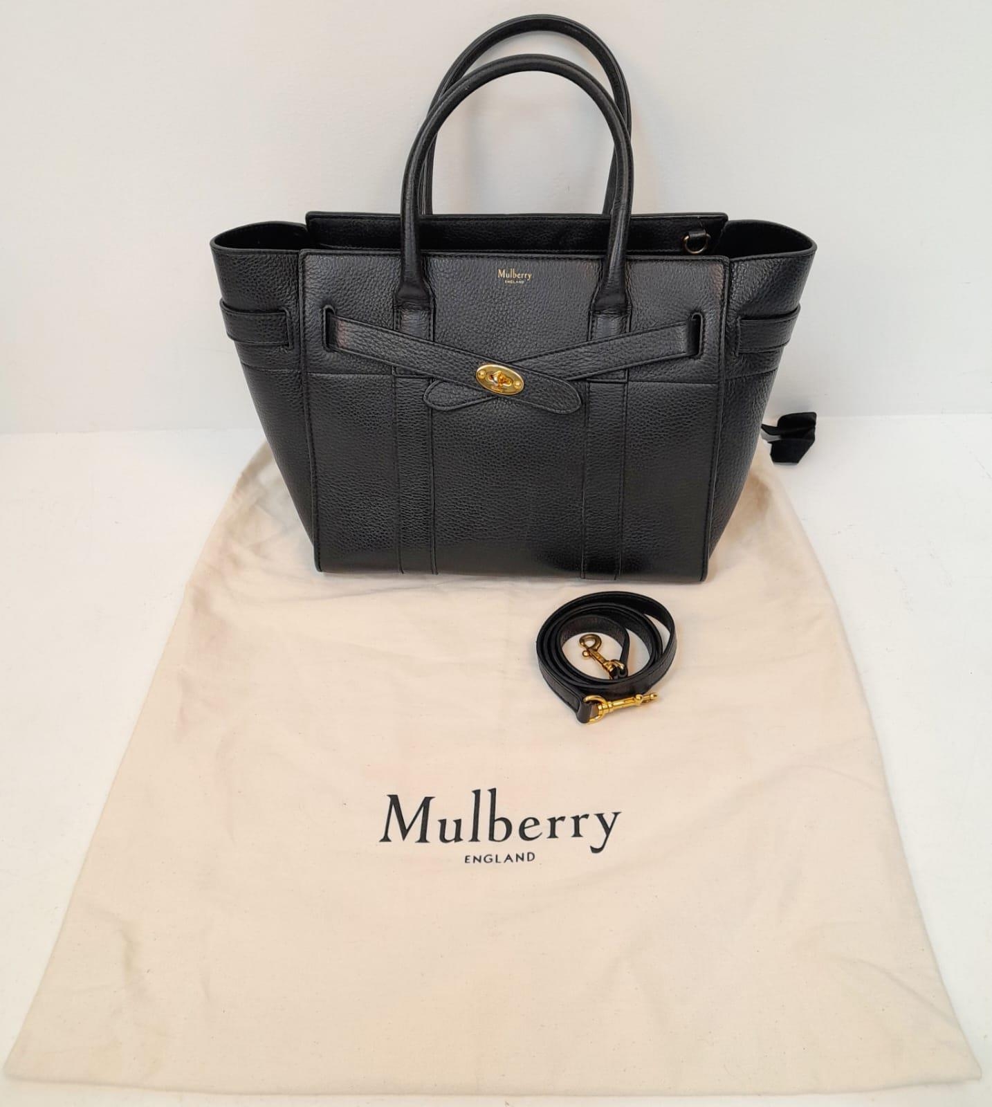 A Mulberry Bayswater Leather Handbag. Textured black leather exterior with gold tone hardware. - Image 9 of 9