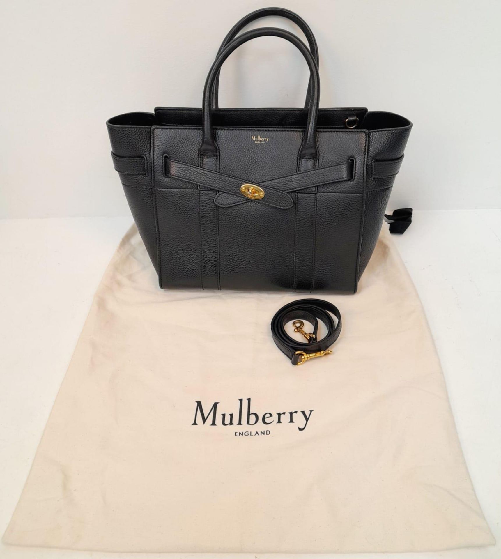 A Mulberry Bayswater Leather Handbag. Textured black leather exterior with gold tone hardware. - Bild 9 aus 9