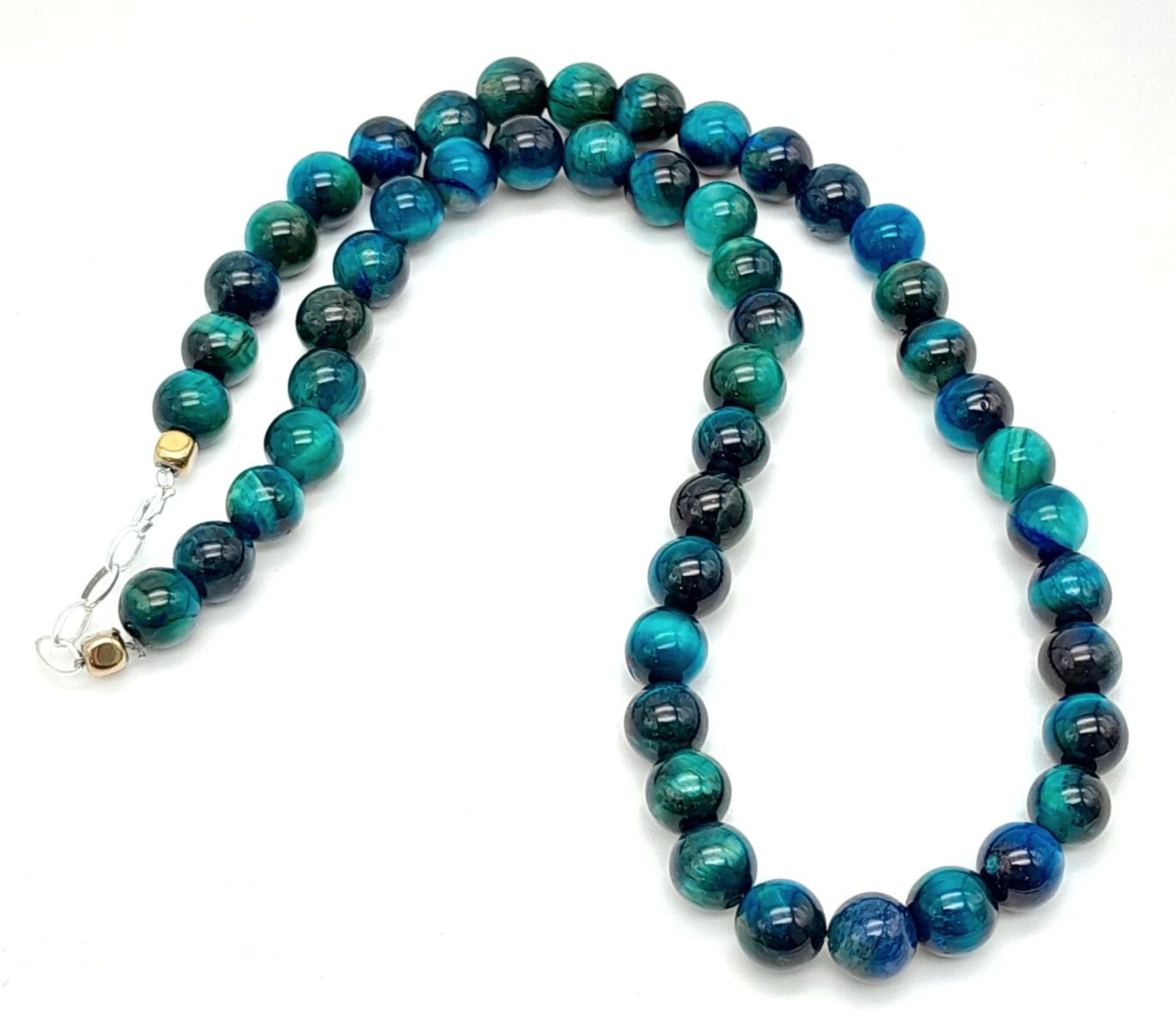 A blue (colour enhanced) tiger's eye necklace bringing luck and prosperity to the owner! Length: - Image 3 of 5