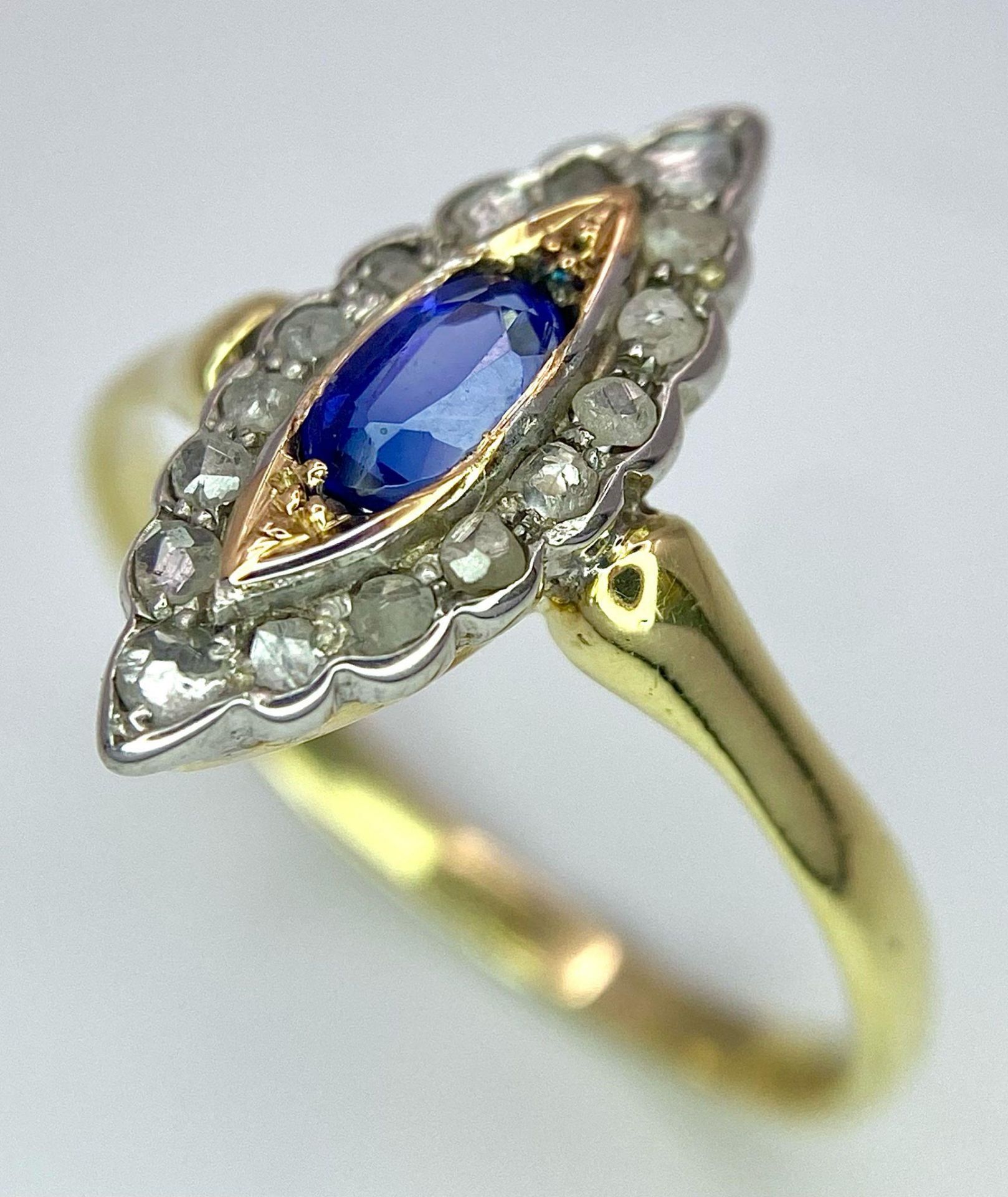 An 18K Yellow Gold Diamond and Sapphire Marquise Shaped Ring. Size M. 2.2g - Bild 3 aus 6