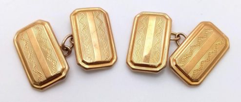 A Pair of Vintage 9K Yellow Gold Rectangular Cufflinks. 2.9g total weight.