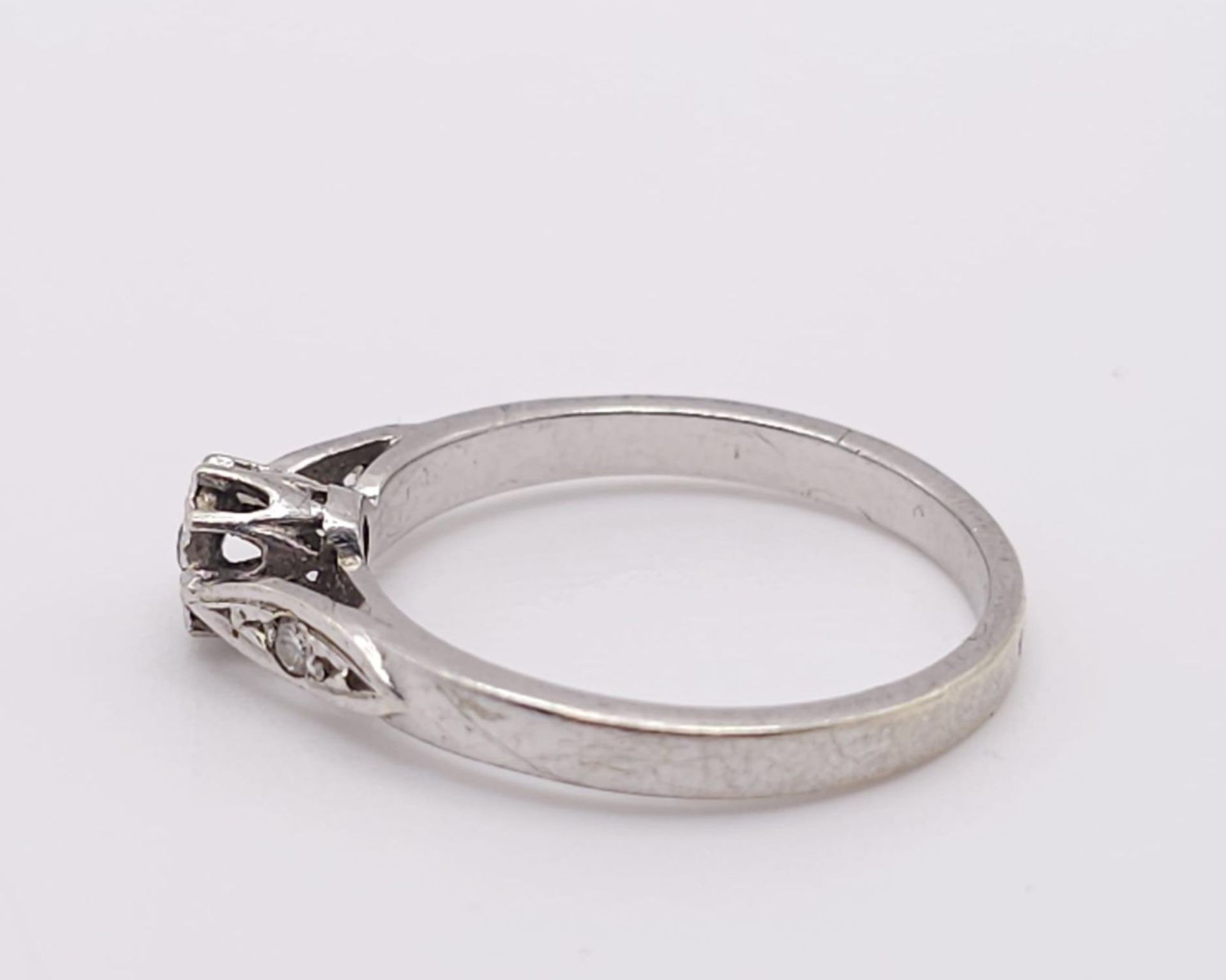 9K WHITE GOLD DIAMOND RING, WEIGHT 2.4G SIZE M - Bild 7 aus 10