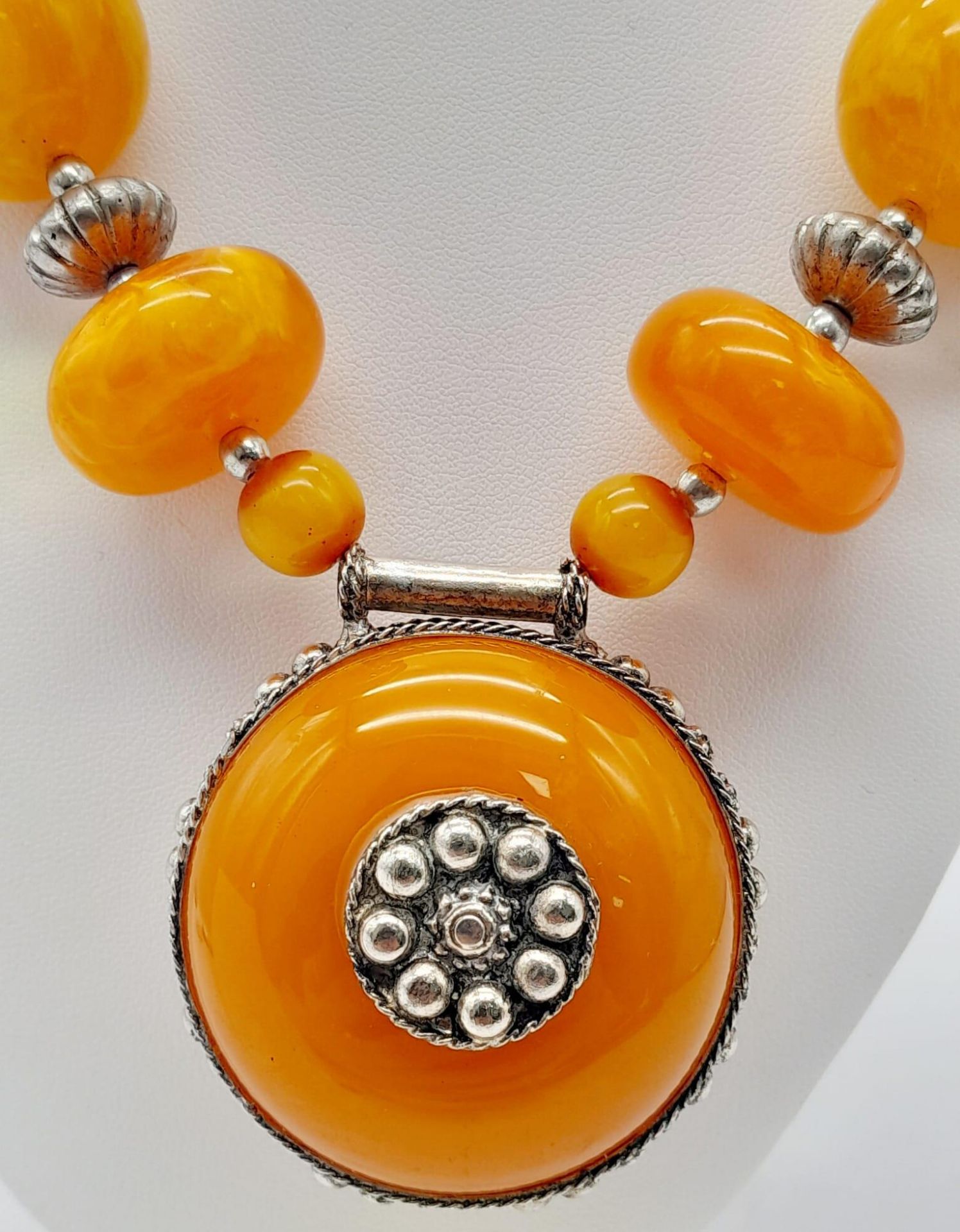 A Berber Amber Resin Statement Necklace and Pendant. 56cm length. - Image 4 of 7