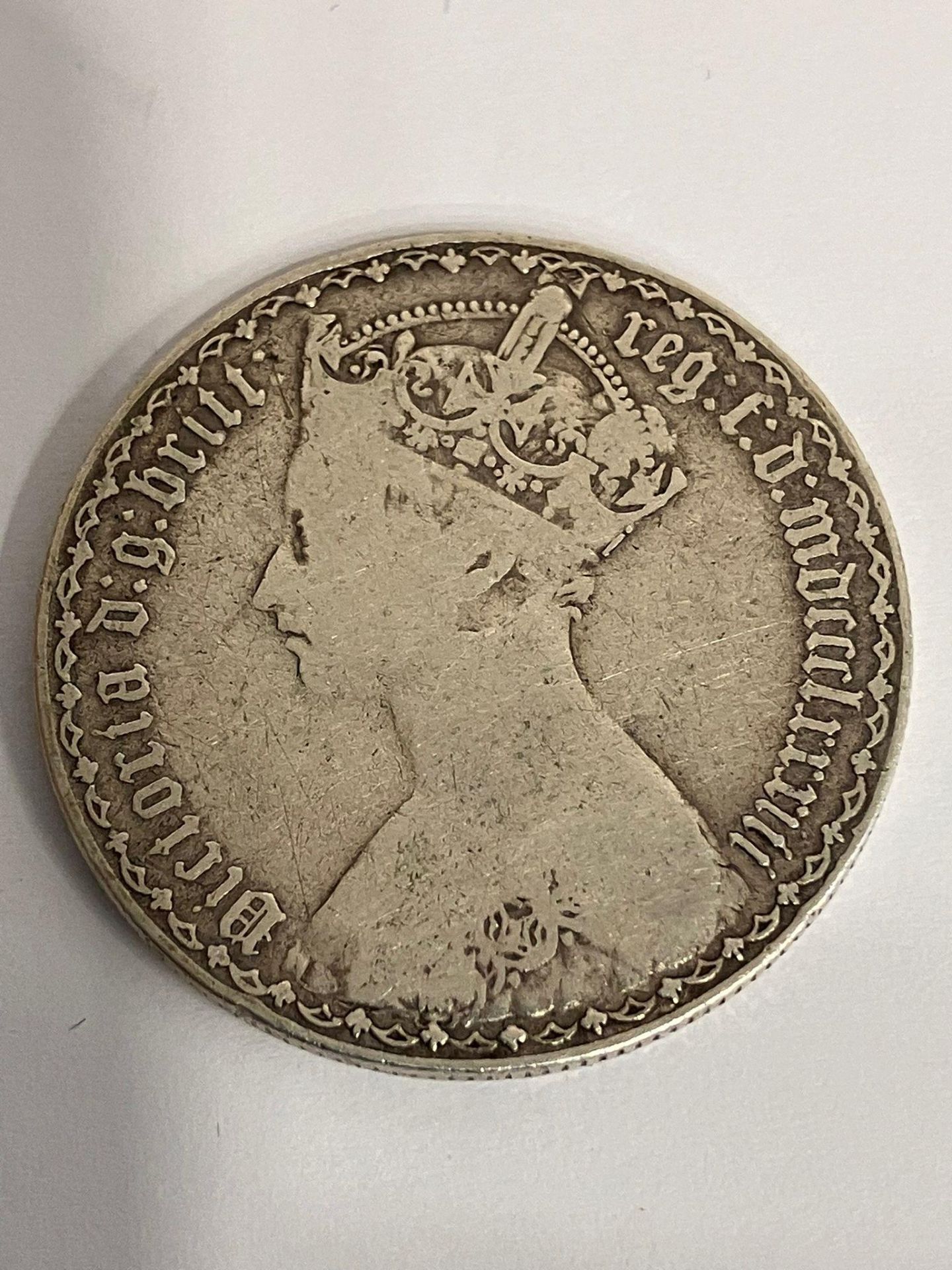 1883 SILVER GOTHIC FLORIN. Very fine/extra fine condition. - Bild 3 aus 3