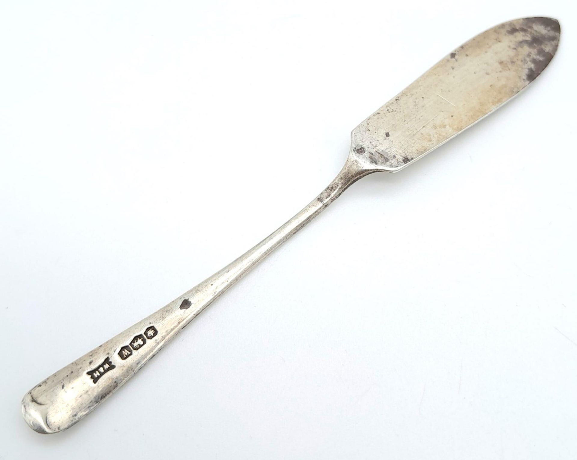 A vintage sterling silver butter knife with full Sheffield hallmarks, 1939. Total weight 8.8G. Total - Bild 3 aus 5