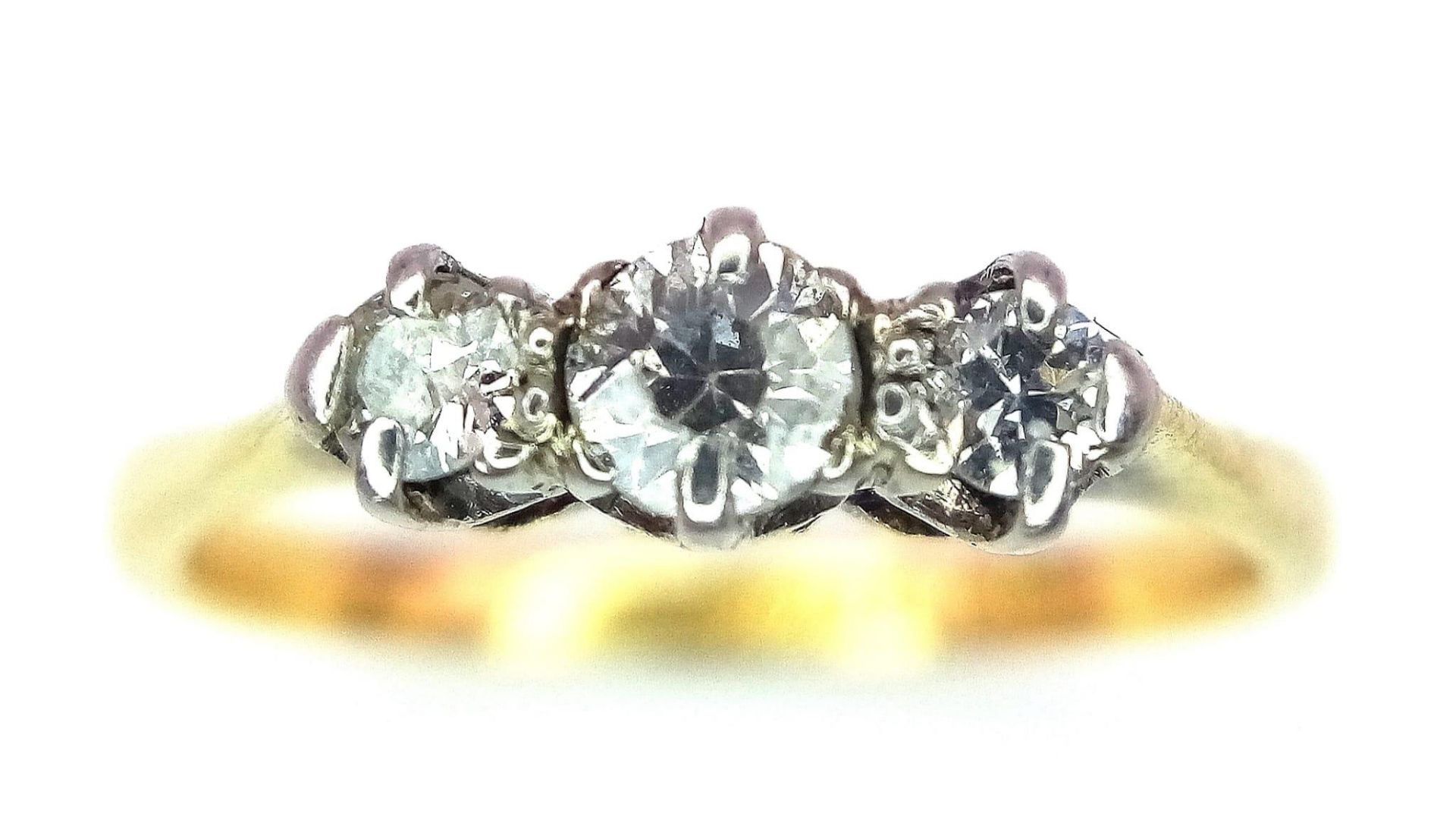 18K Yellow Gold Diamond Trilogy Ring, 0.25ct diamond weight, 2.2g total weight, size I - Bild 4 aus 6