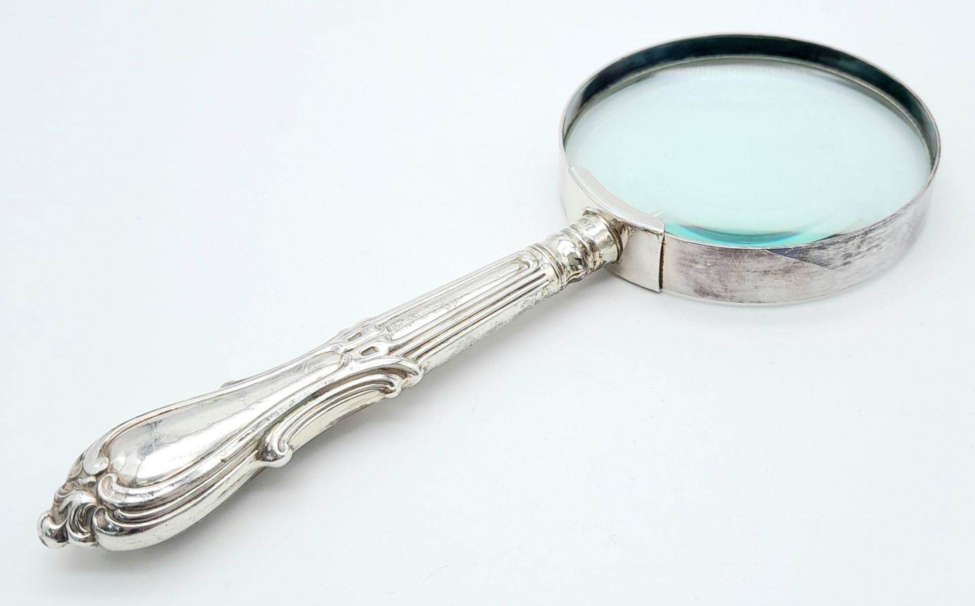 An Antique Sterling Silver Magnifying Glass. Sheffield Hallmarks. 16cm. - Bild 3 aus 5