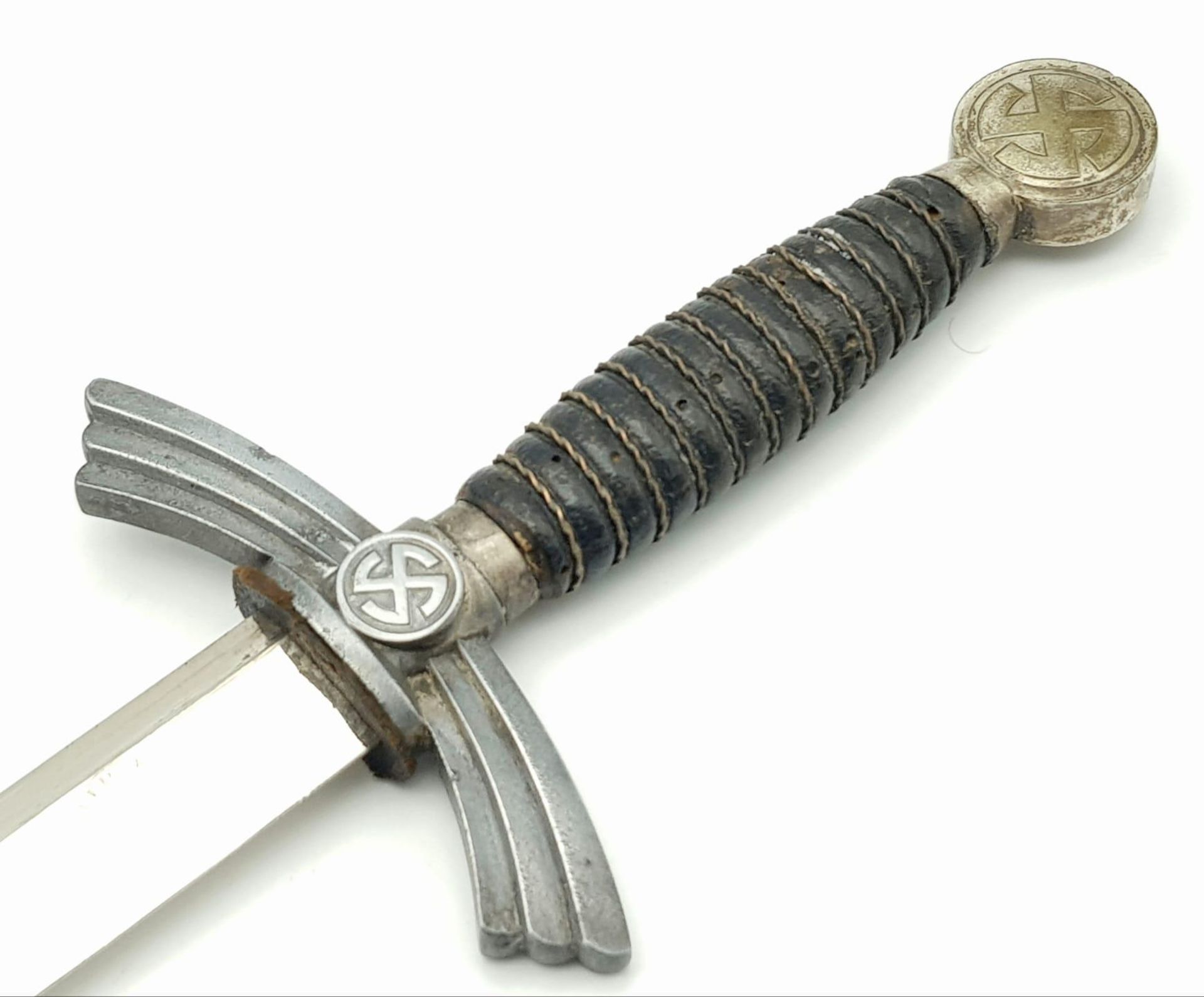 A Blue Luftwaffe Dagger - 1st Model by FW Holler. The mounts and hilt are solid nickel. The sun- - Image 4 of 7