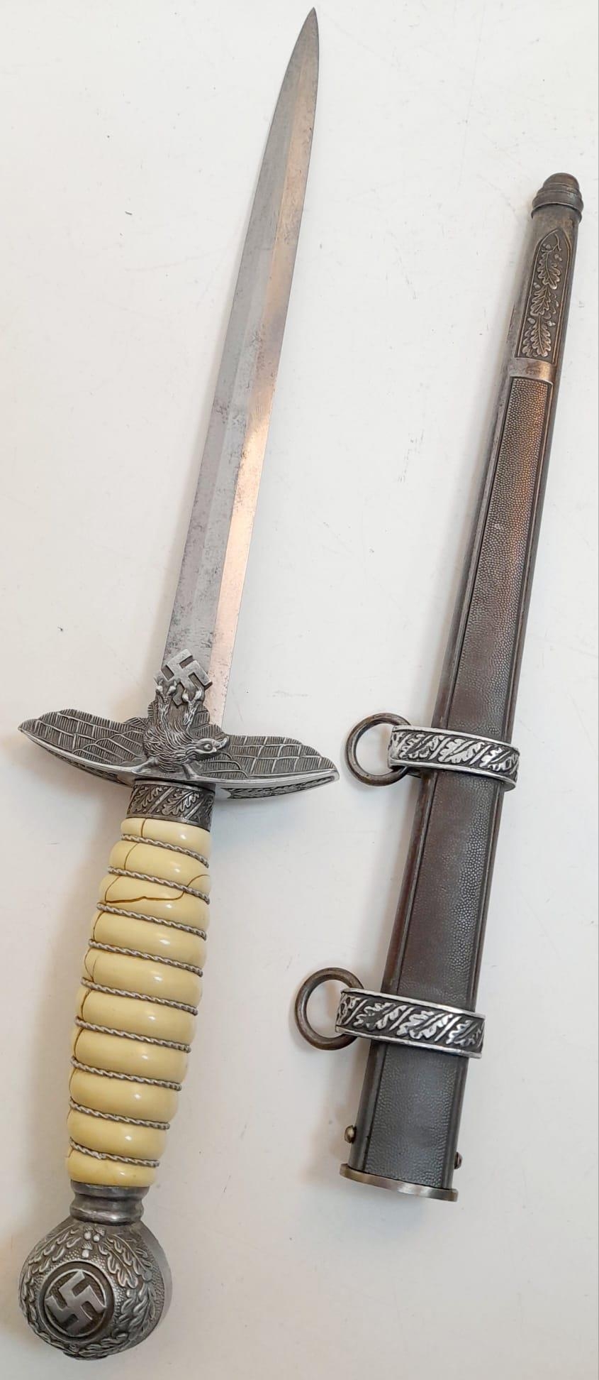 3rd Reich 2nd Pattern Luftwaffe Officers Dagger. Produced by wMw Waffen Circa 1937. Alas there is - Image 2 of 5