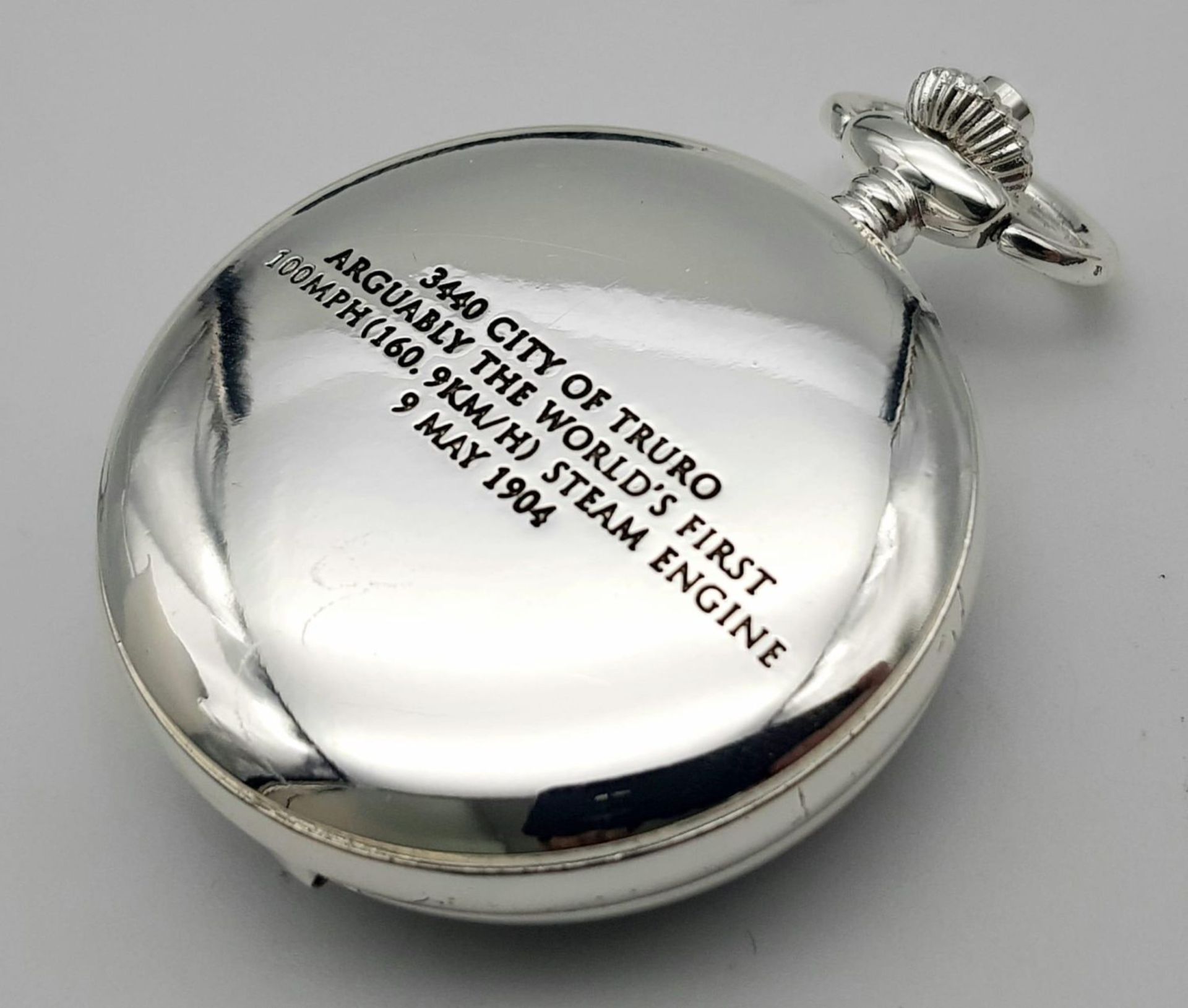 A Manual Wind Silver Plated Pocket Watch Detailing the Famous Steam Train ‘City of Truro’. The First - Bild 9 aus 10
