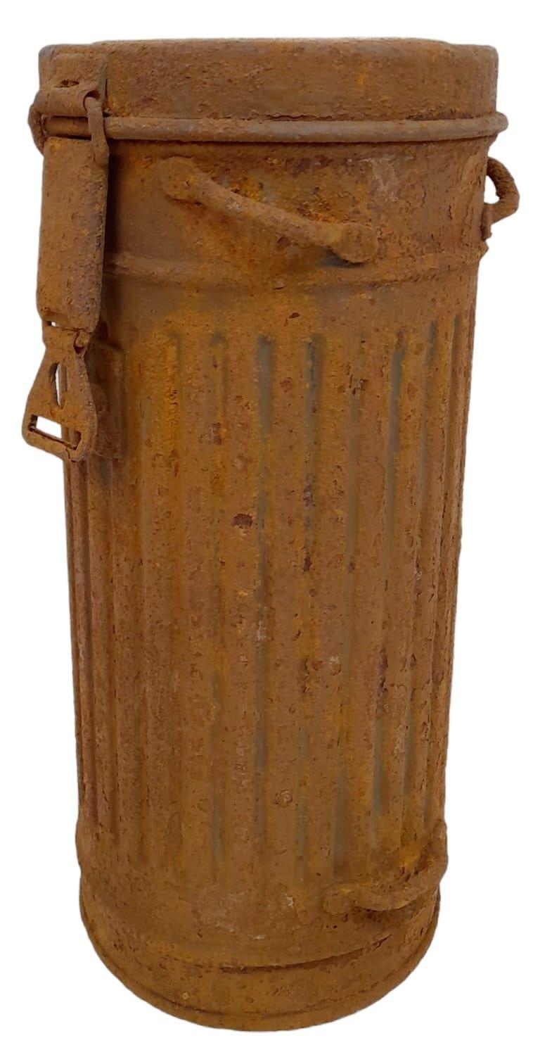 Semi Relic WW2 German Medics Gas Mask Canister. With remains of Normandy Camouflage - Bild 2 aus 9