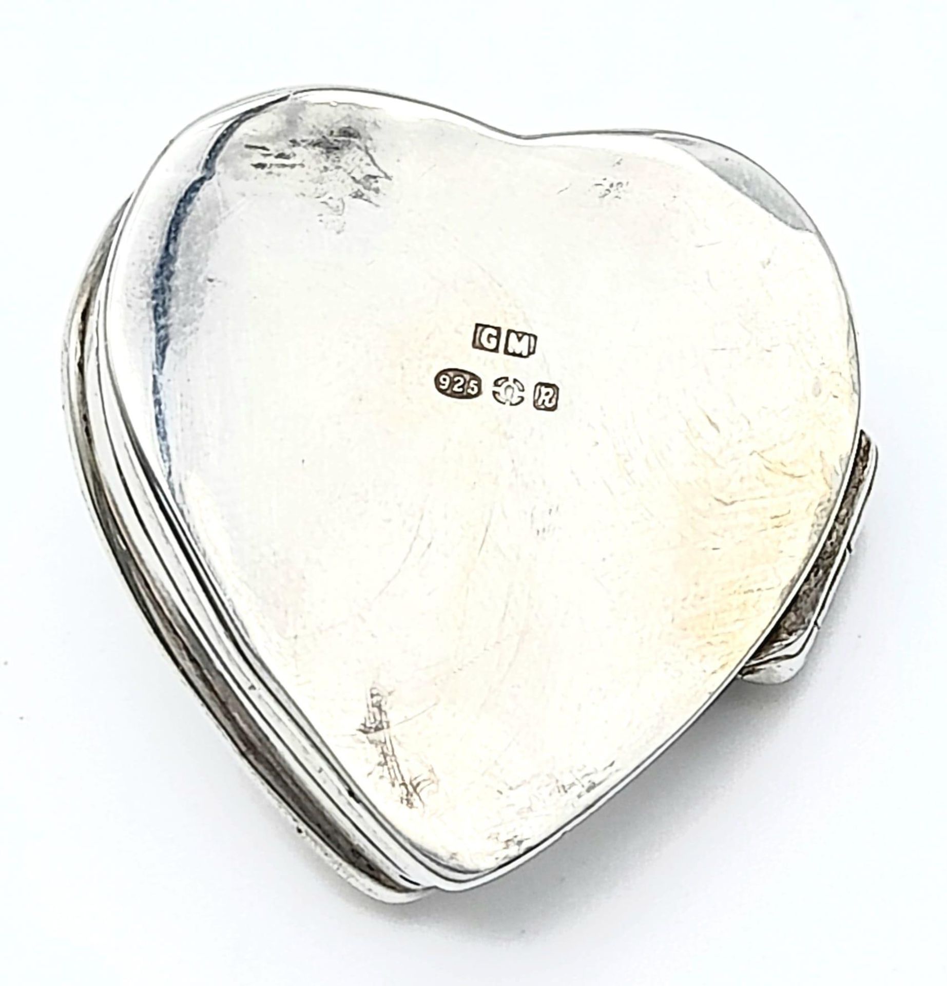 A Vintage Sterling Silver Heart Shaped Pill Box with Amethyst Decoration. Hallmarks at rear. 3.5 x - Image 2 of 5