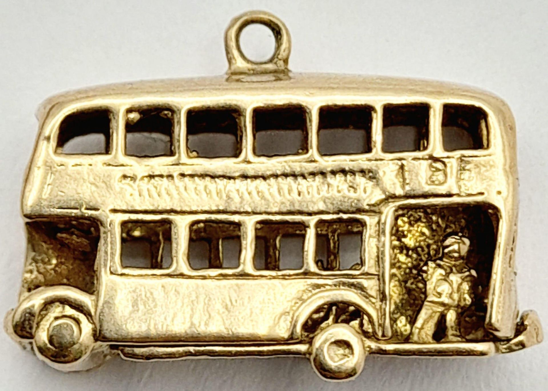 A 9K Yellow Gold London Bus Pendant/Charm. 2cm. 3.7g weight