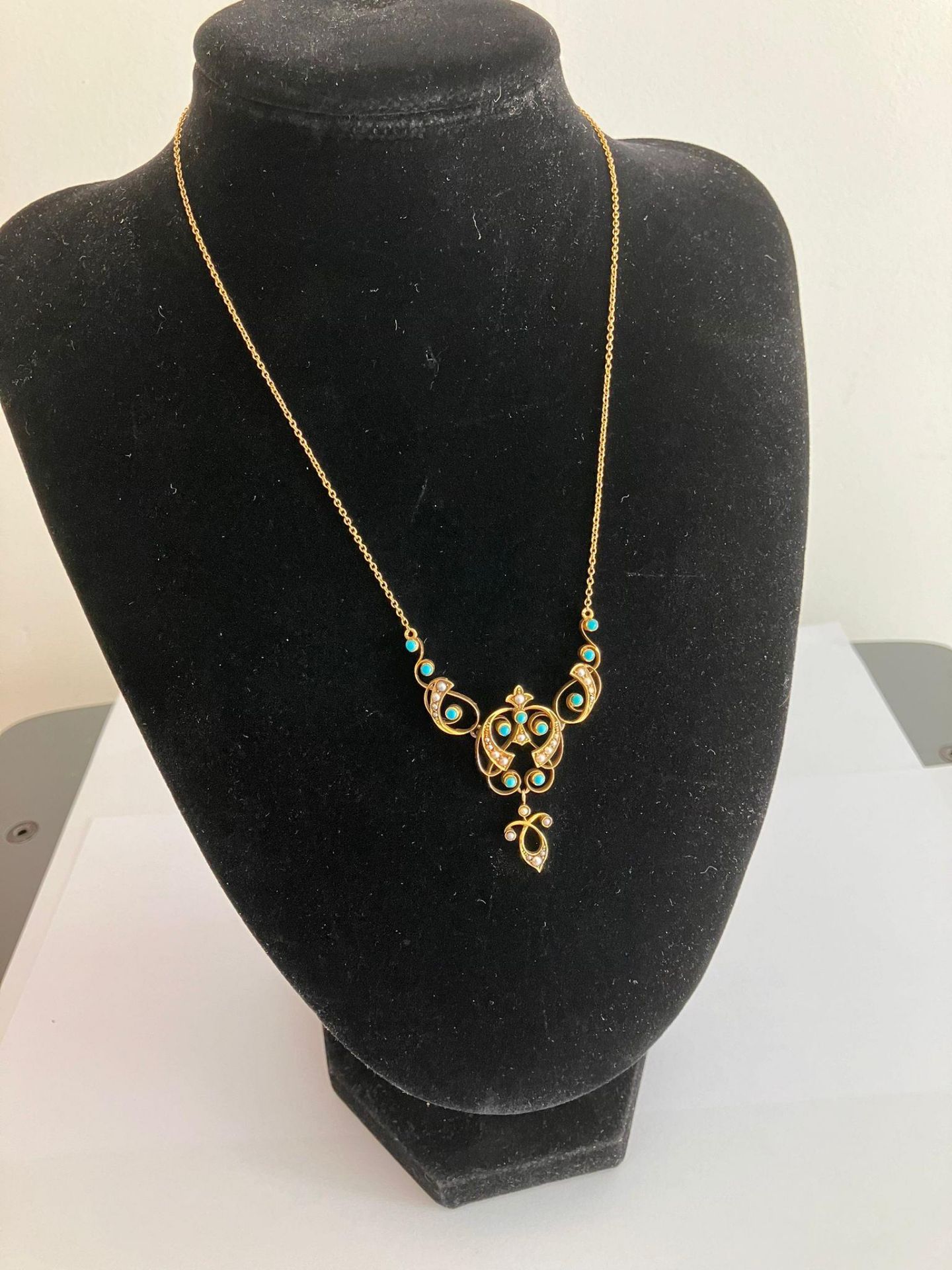 Magnificent Antique Edwardian 15 carat GOLD PENDANT NECKLACE Set with Seed Pearls and Turquoise.