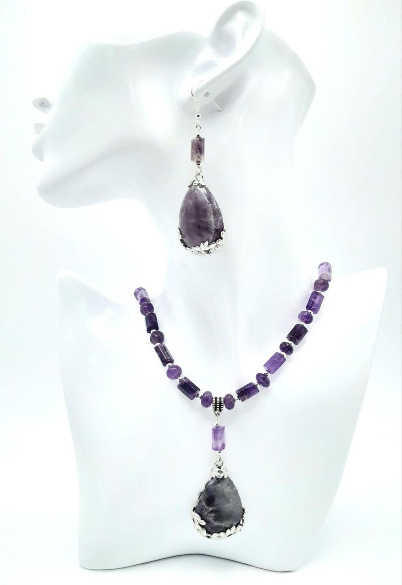 An original Brazilian AMETHYST necklace and earrings set, with round and cylindrical alternating - Bild 3 aus 12