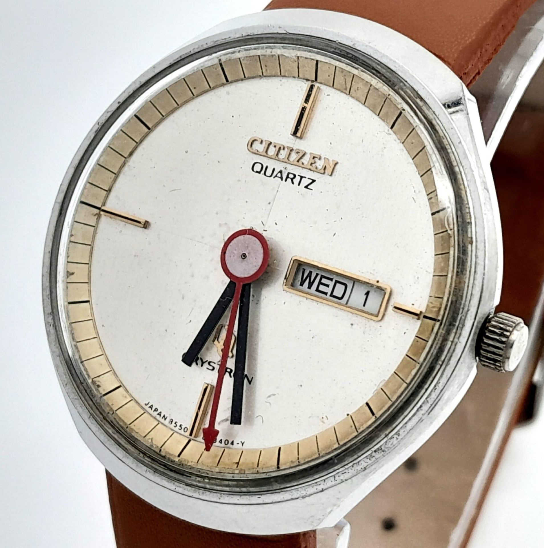 A Vintage Citizen Quartz Gents Watch. Brown leather strap. Stainless steel case - 36mm. Metallic - Image 3 of 7