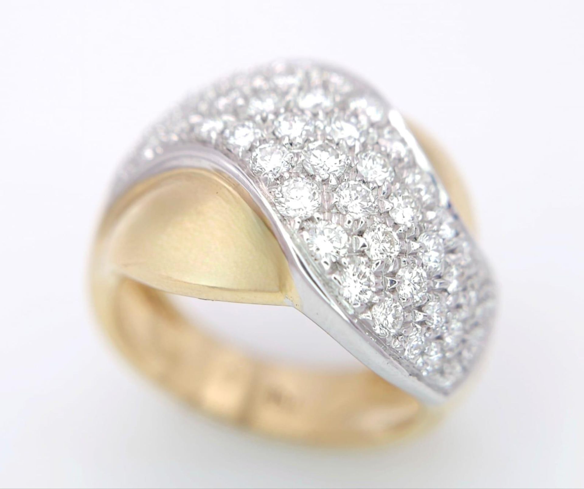 An 18K Yellow Gold Diamond Set Fancy Ring. 1.40ctw, Size N, 10.4g total weight. Ref: 2753 - Bild 3 aus 7