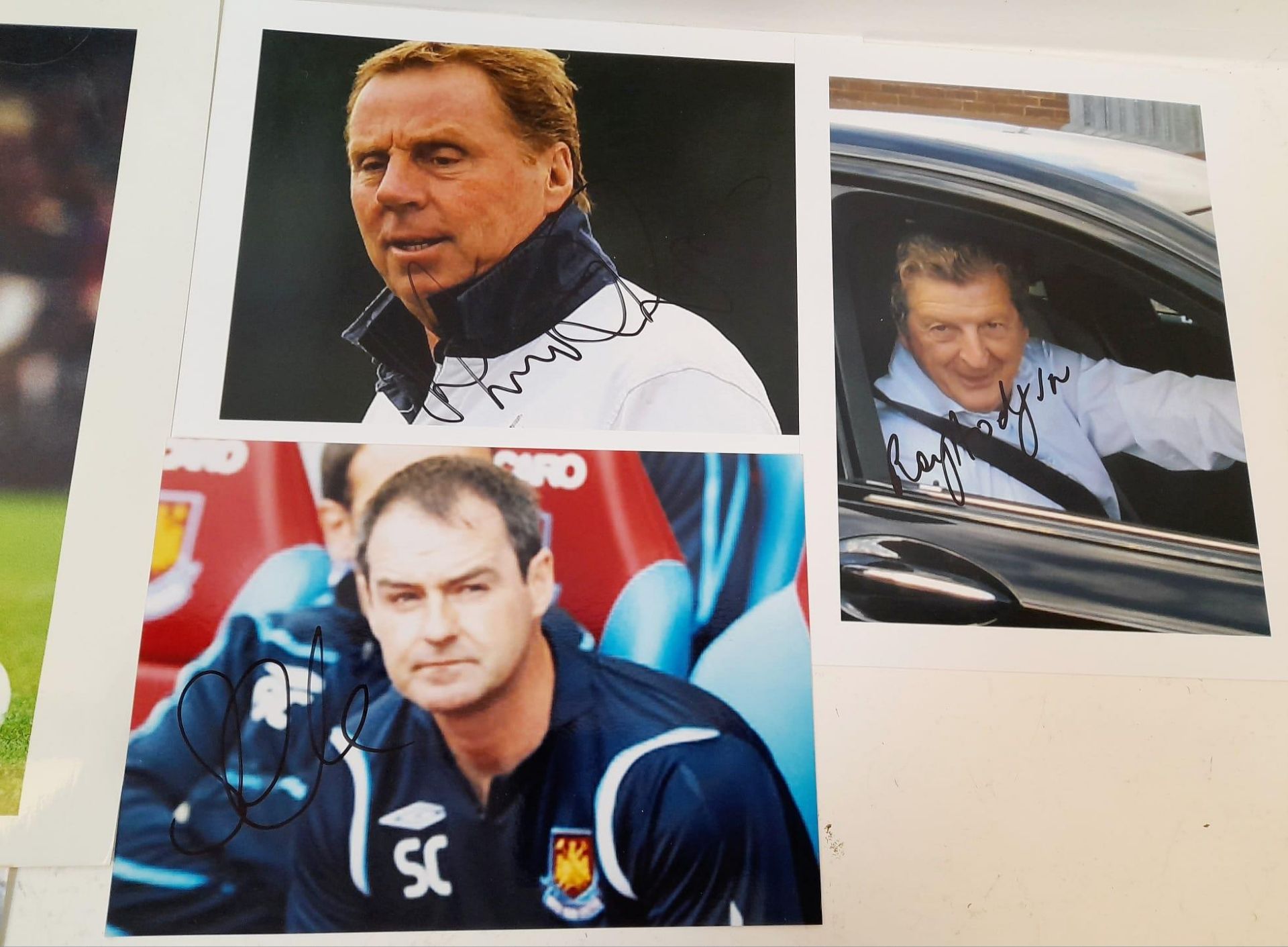 Seven Autographed Pictures from the World of Football: Gareth Bale, Joe Cole, Harry Redknapp, - Bild 2 aus 3