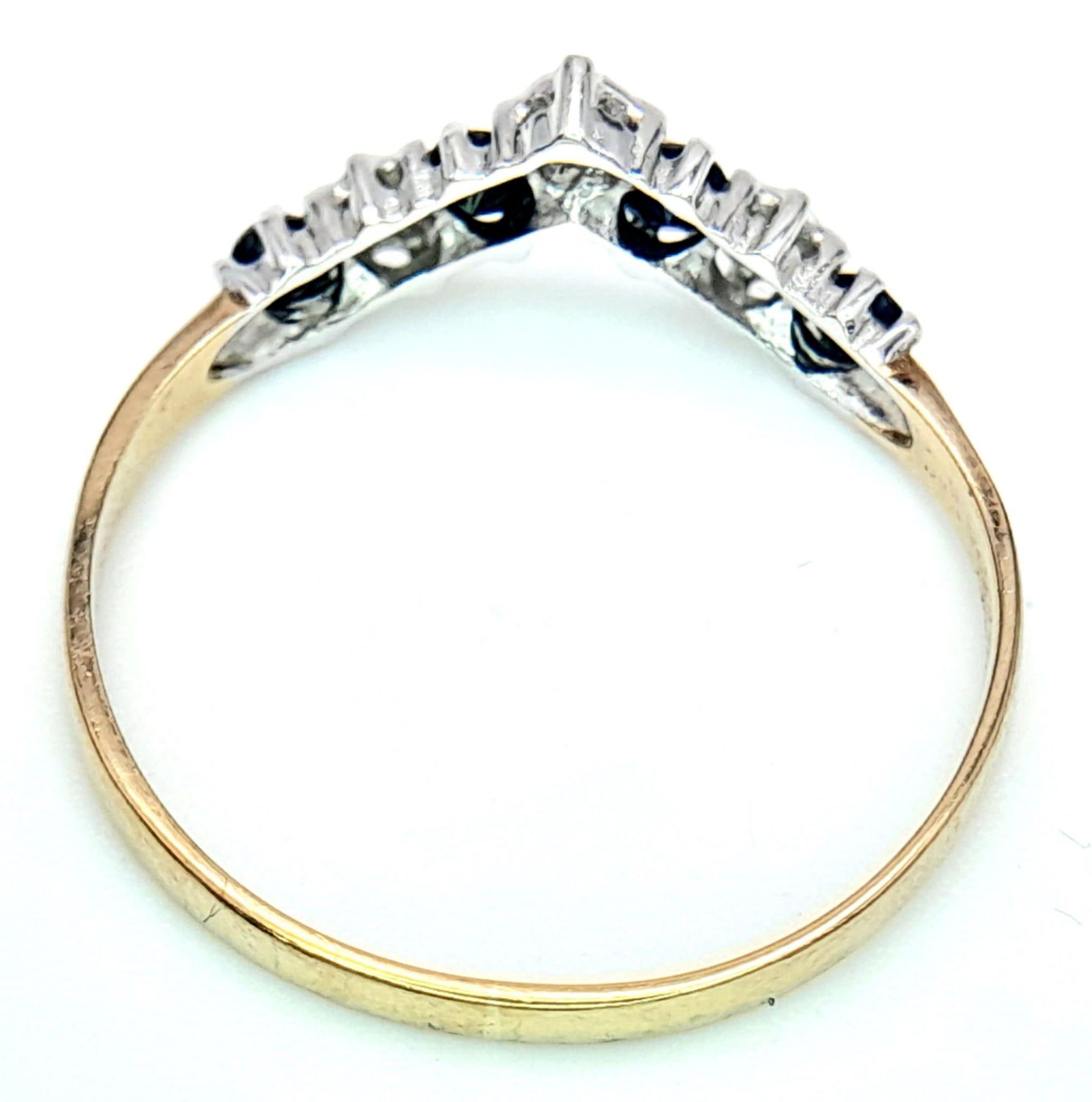 A Vintage 9K Yellow Gold Sapphire and Diamond Chevron Ring. Size N. 1g total weight. - Image 7 of 9