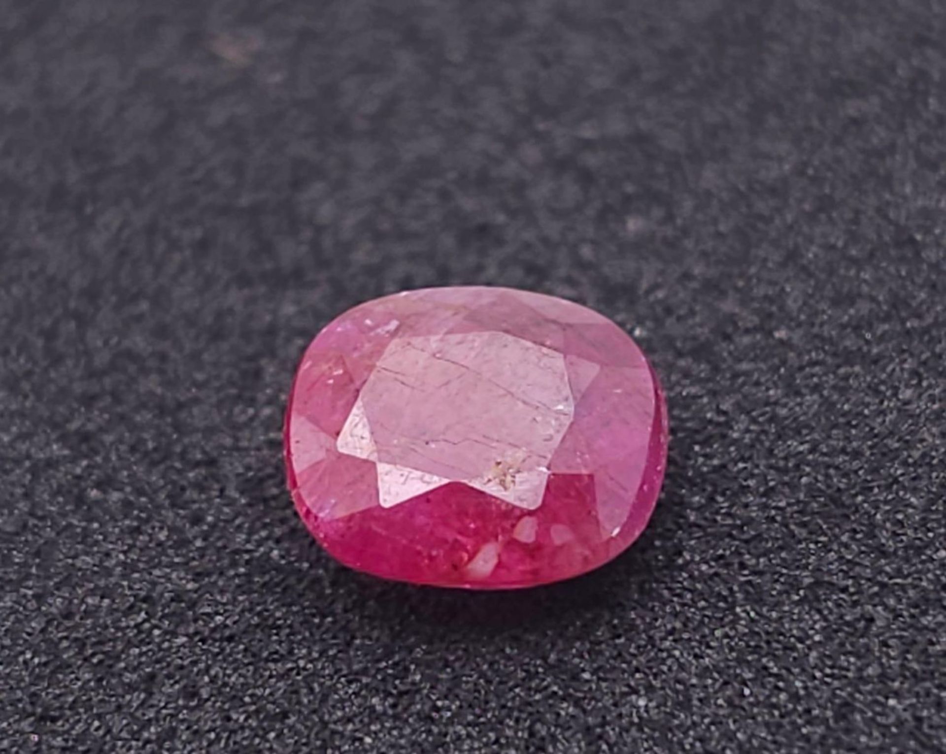 A 1.52ct Burma Untreated Ruby, in the Cushion Shape. Comes with the GFCO Swiss Certificate. ref: - Bild 2 aus 6