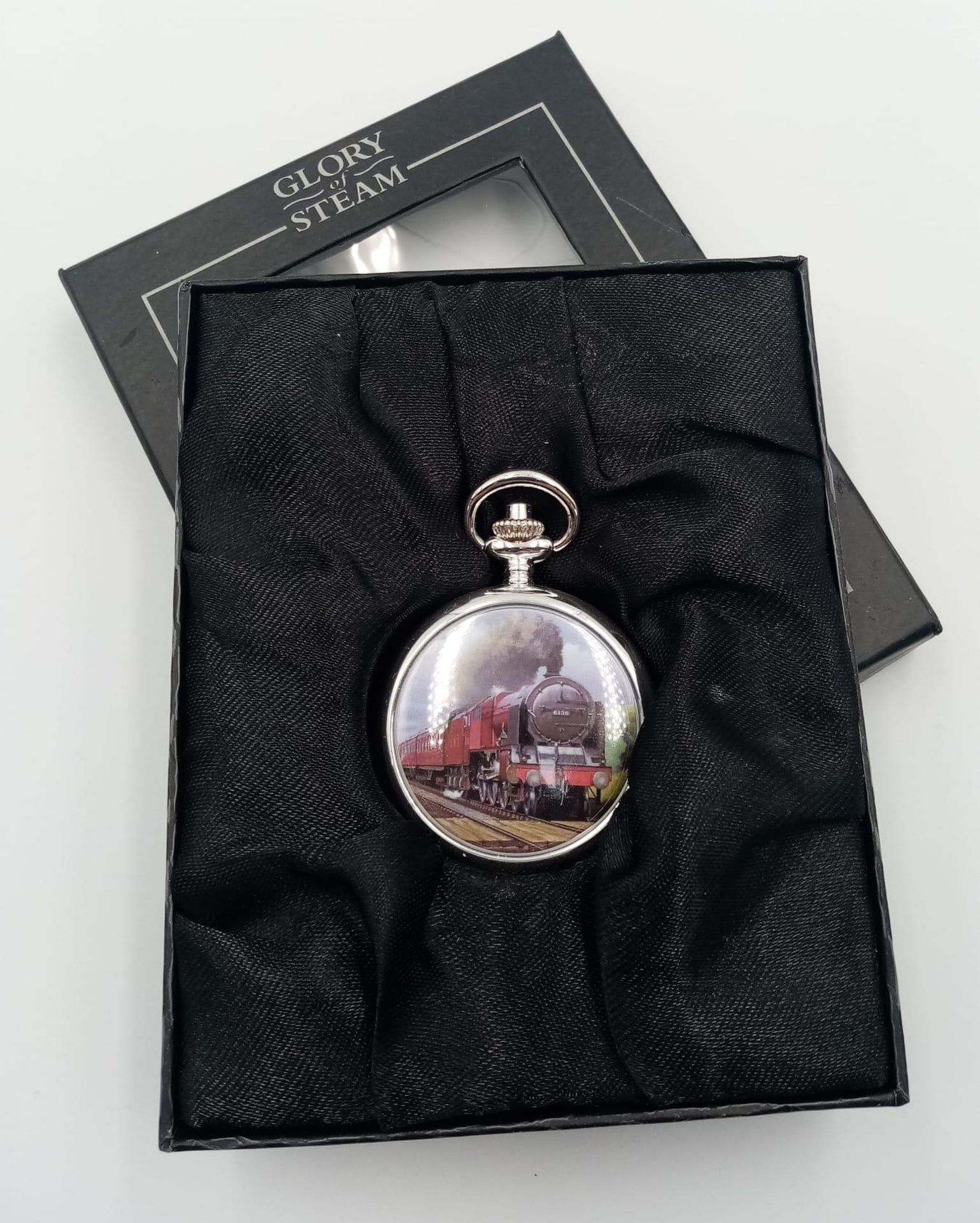 A Manual Wind Silver Plated Pocket Watch Detailing the Steam Train ‘The Scottish Horse-1927-1964’, - Bild 8 aus 9